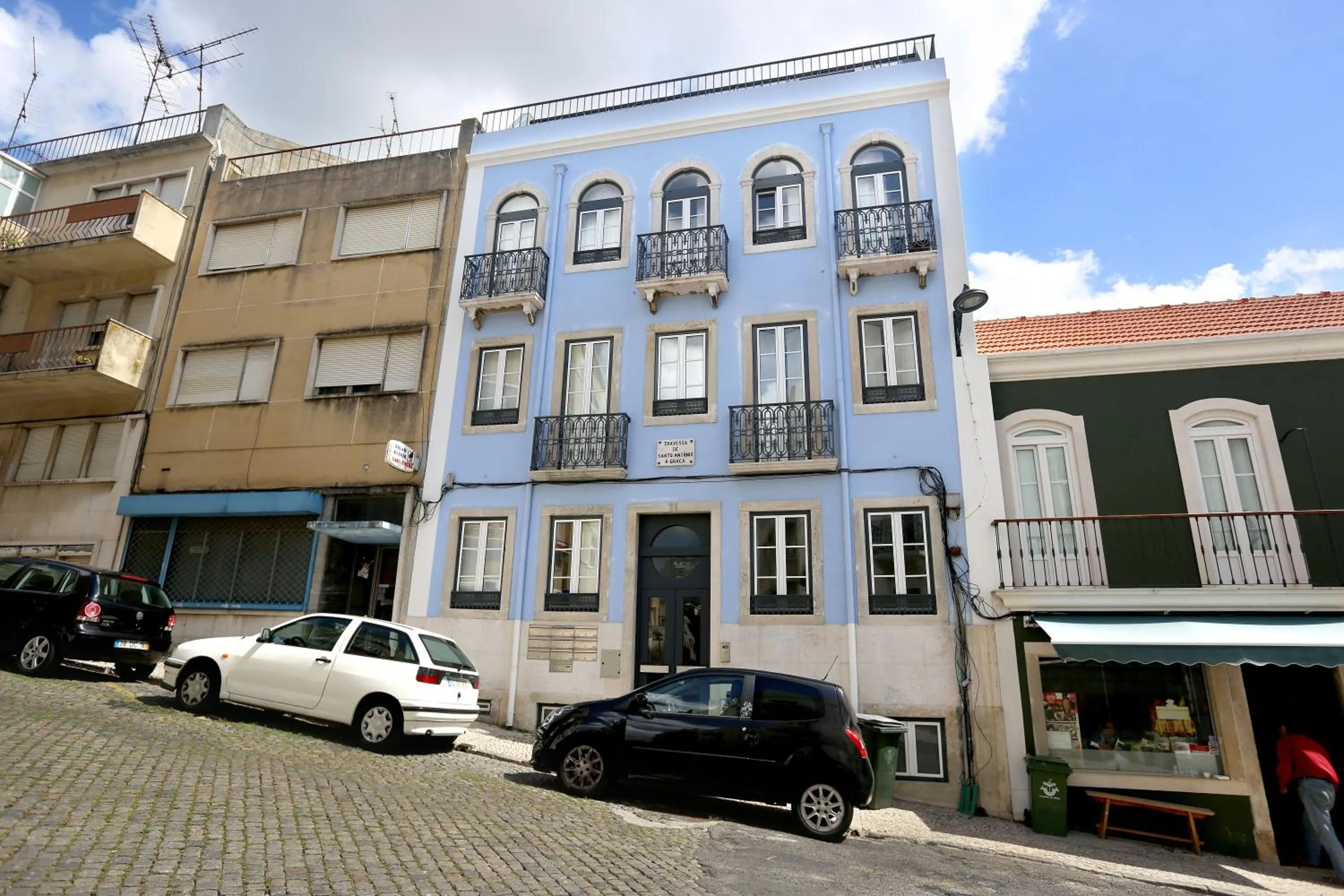 Property building in Enjoy Lisbon Graça 2
