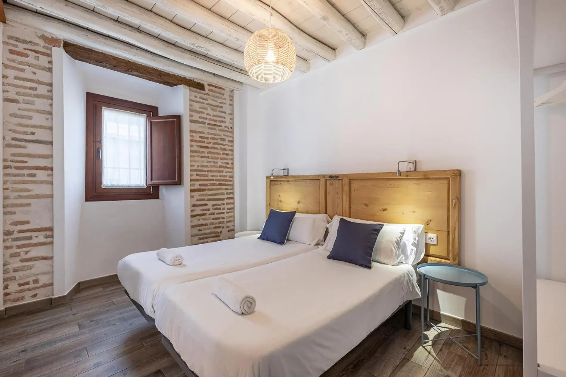 Two-Bedroom Apartment in Apartamentos Boutique Granada Albaicín 3000 Two-Bedroom Apartment in Apartamentos Boutique Granada Albaicín 3000