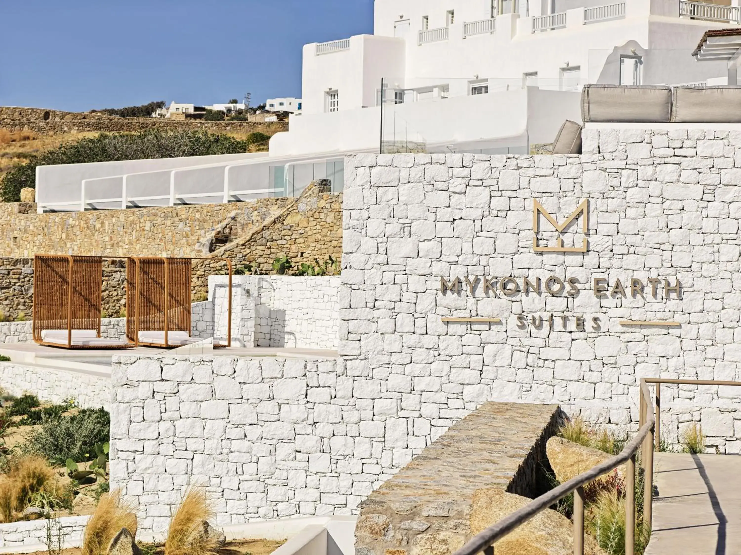Property building in Mykonos Earth Suites Property building in Mykonos Earth Suites