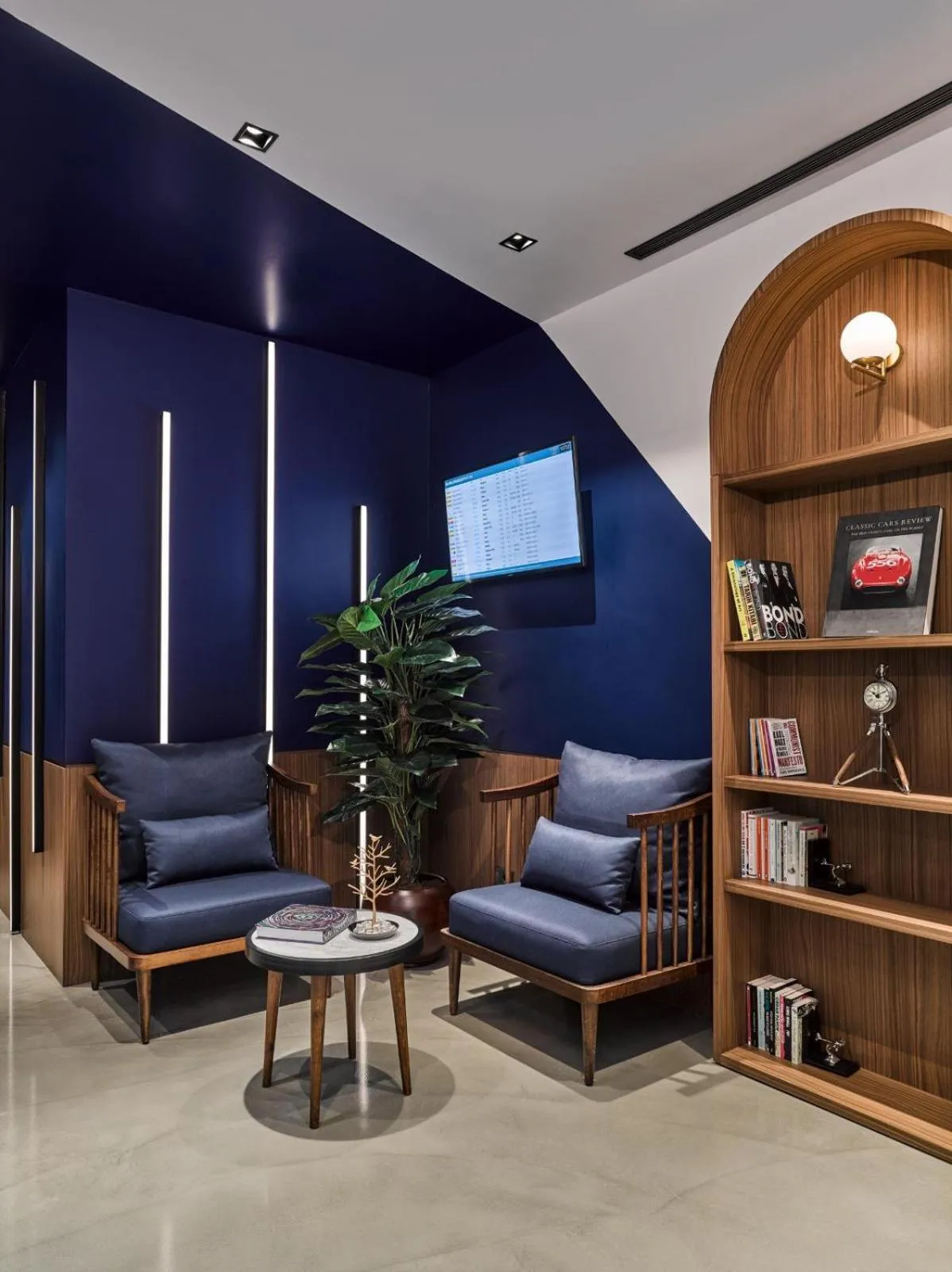 Library in Kepler Club Sabiha Gökçen Airport - International Transit Area