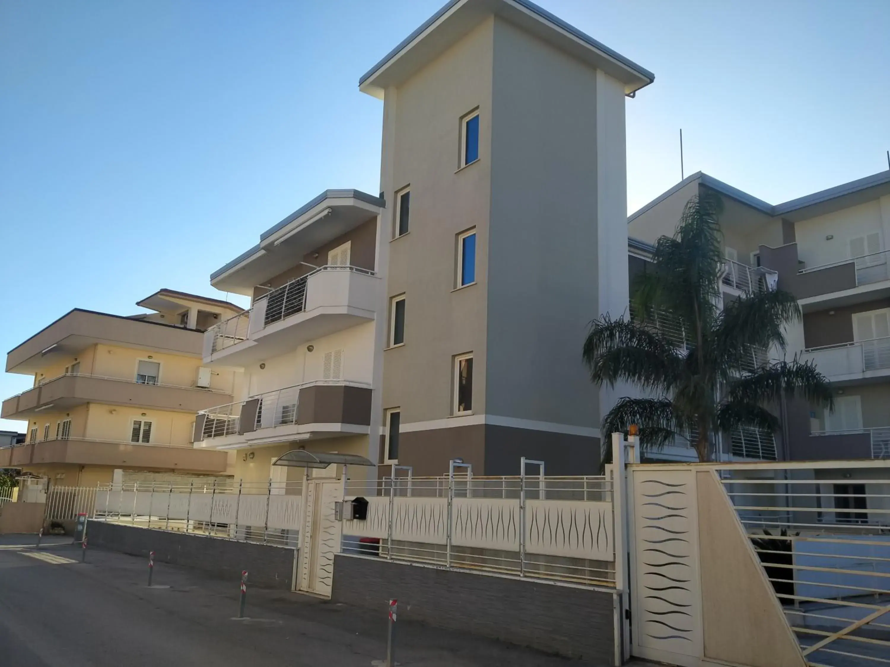 B&B White One B&B White One