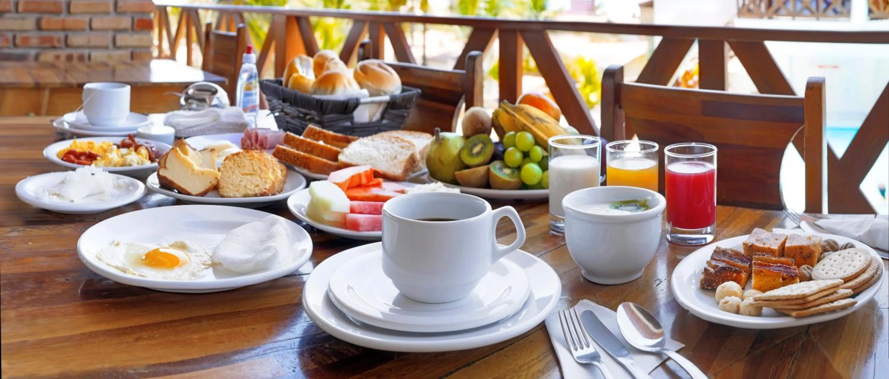 Food and drinks in Vila Jeri Hotel