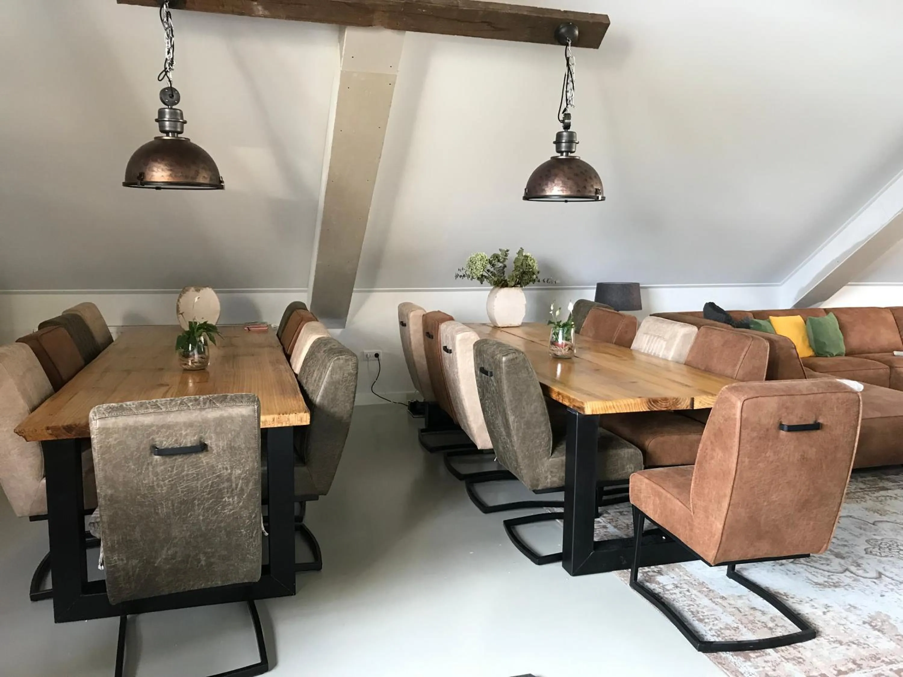 Dining area in Logement Meijnerswijk, Free Parking, Electric Parking, Kitchen,Living room, Free Coffee machine Geen jongeren onder 25 jr