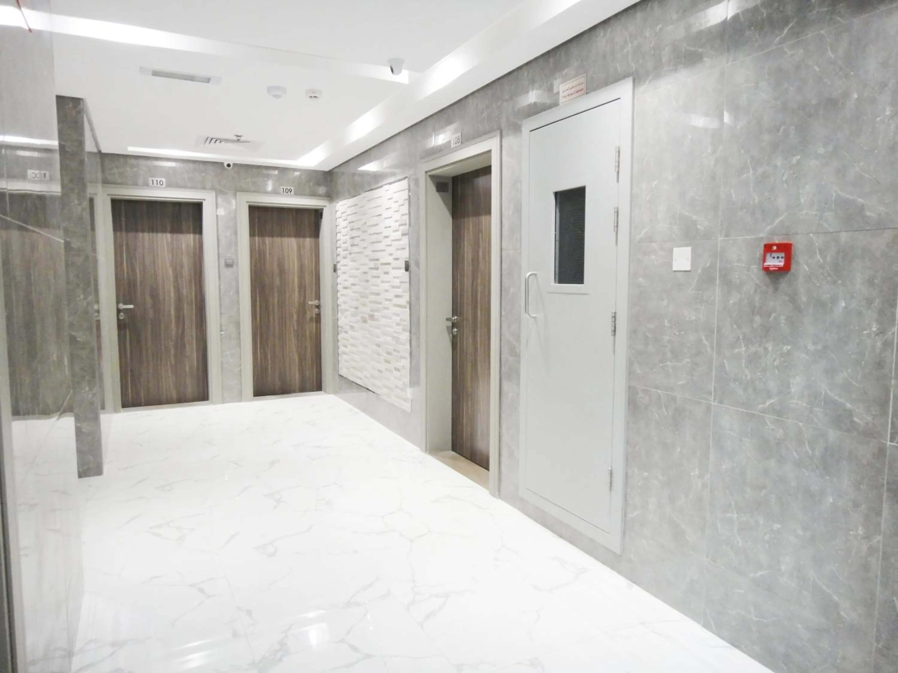 Facade/entrance in Warsan Star Residence - Home Stay