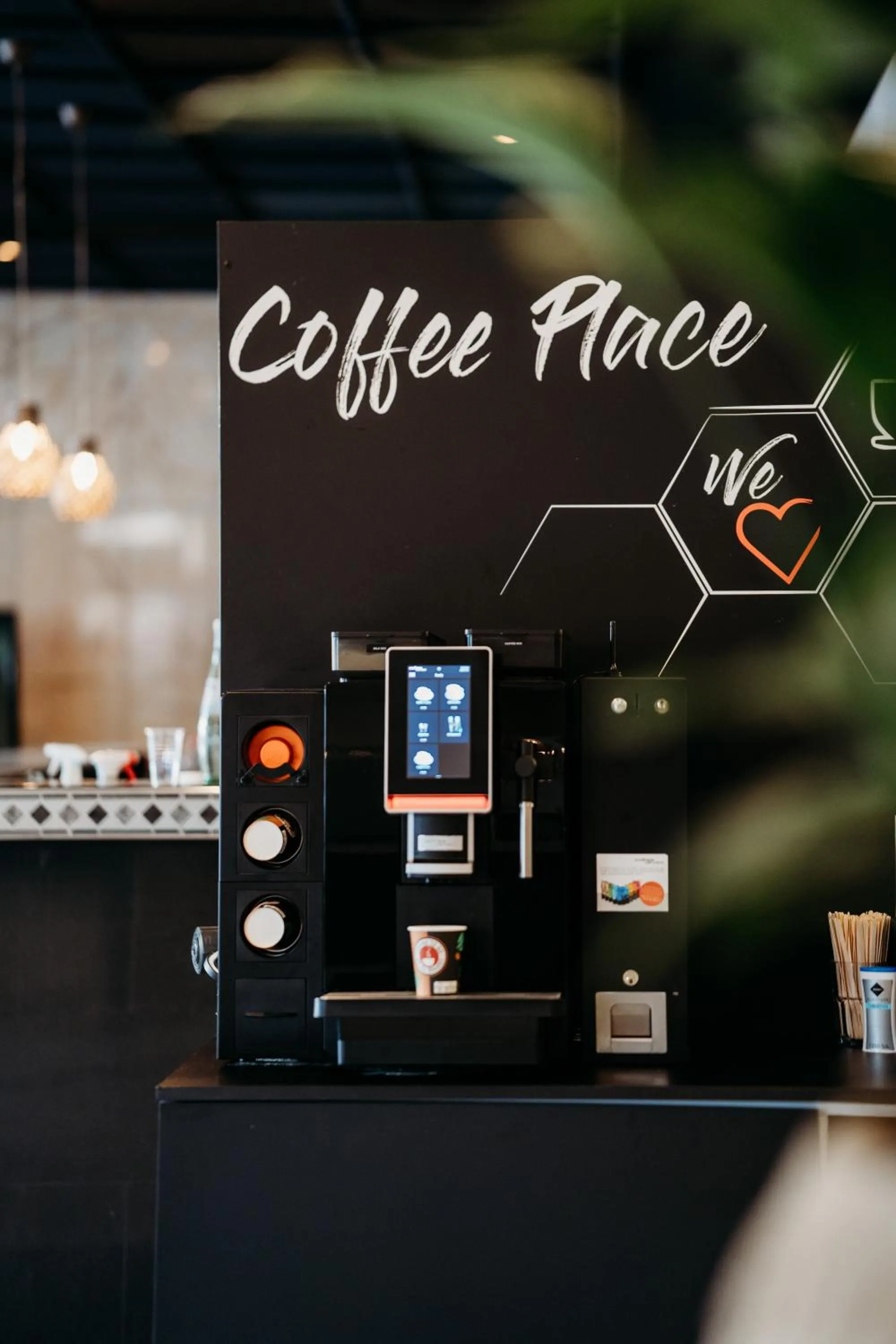 Coffee/tea facilities in Savoy Hotel