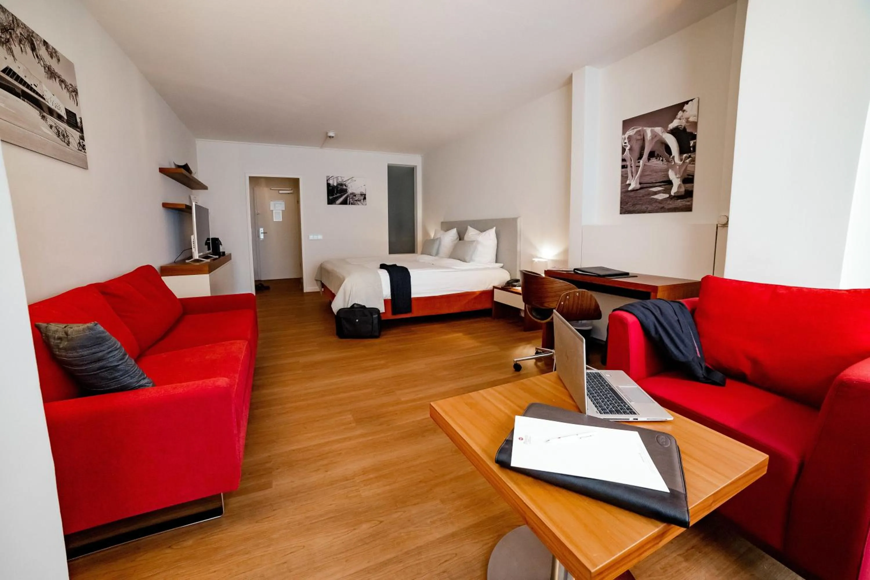 Photo of the whole room, Bed in Privathotel alte mühle Wolfsburg-Weyhausen