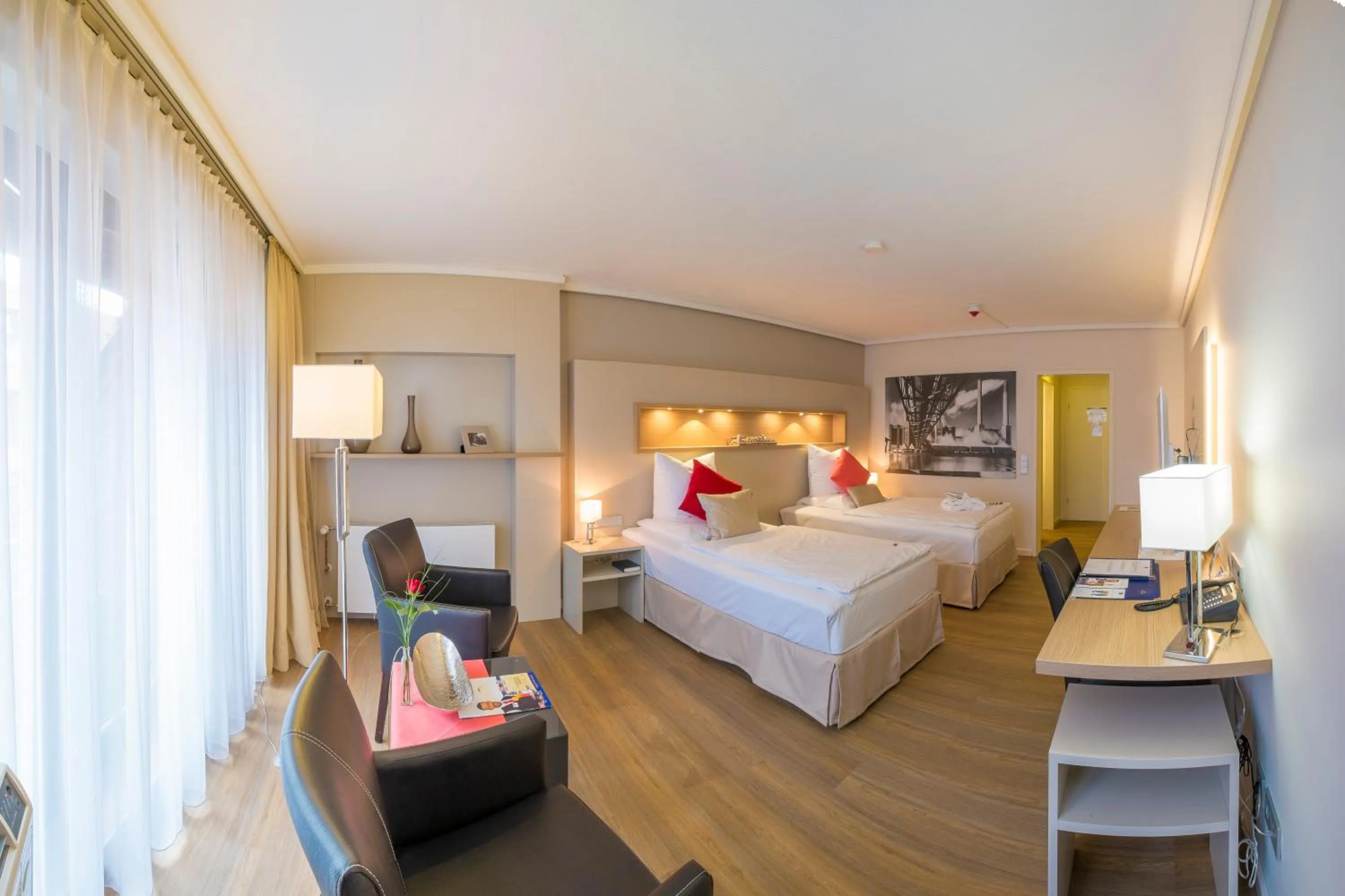 Photo of the whole room, Bed in Privathotel alte mühle Wolfsburg-Weyhausen