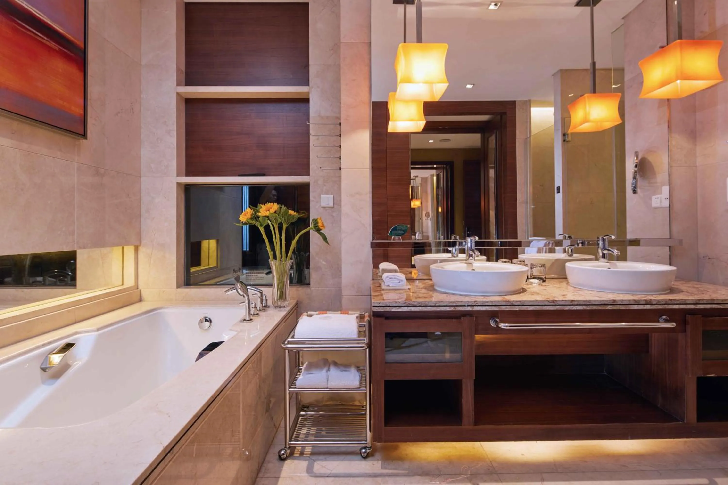 Bathroom in HJ International Hotel