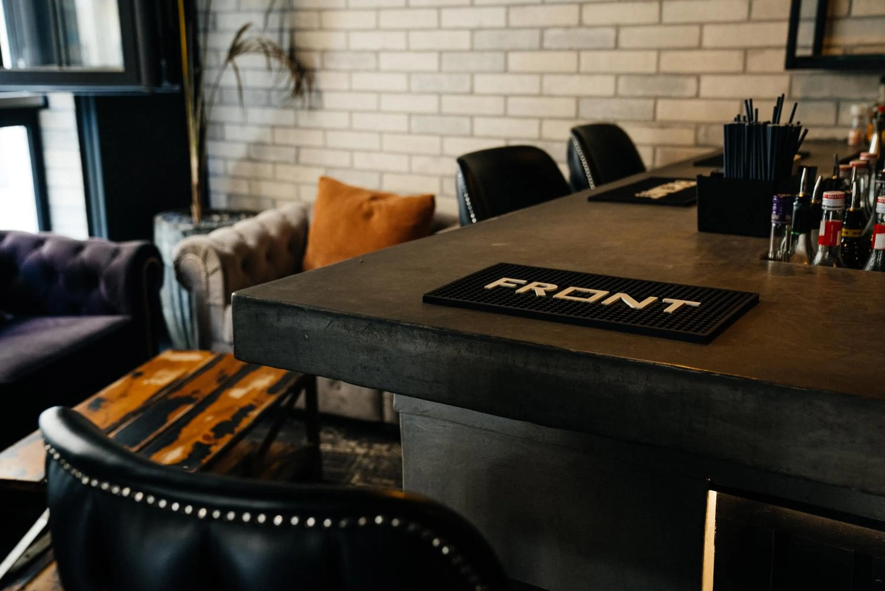 Restaurant/places to eat in Block