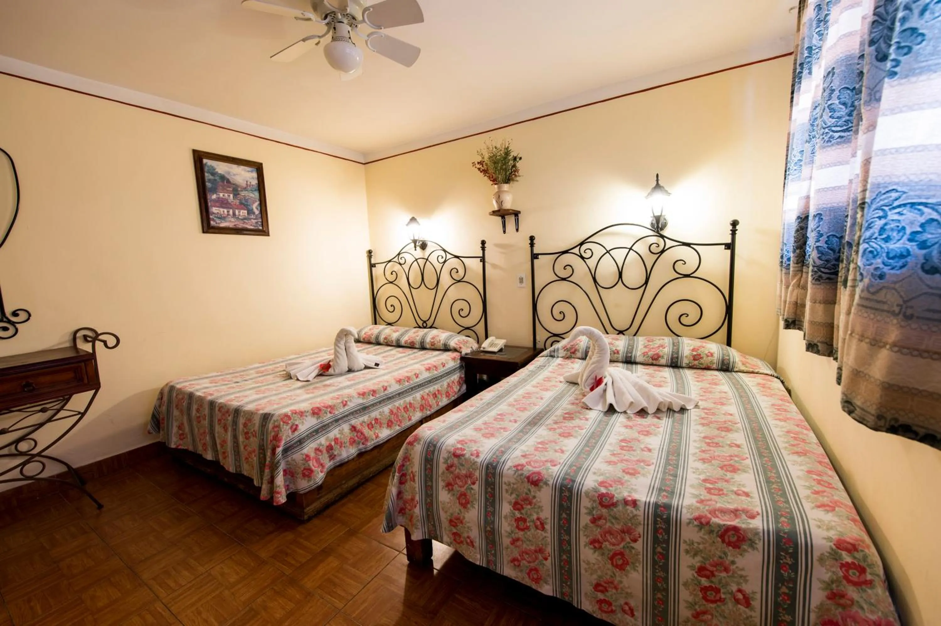 Photo of the whole room, Bed in Arisa