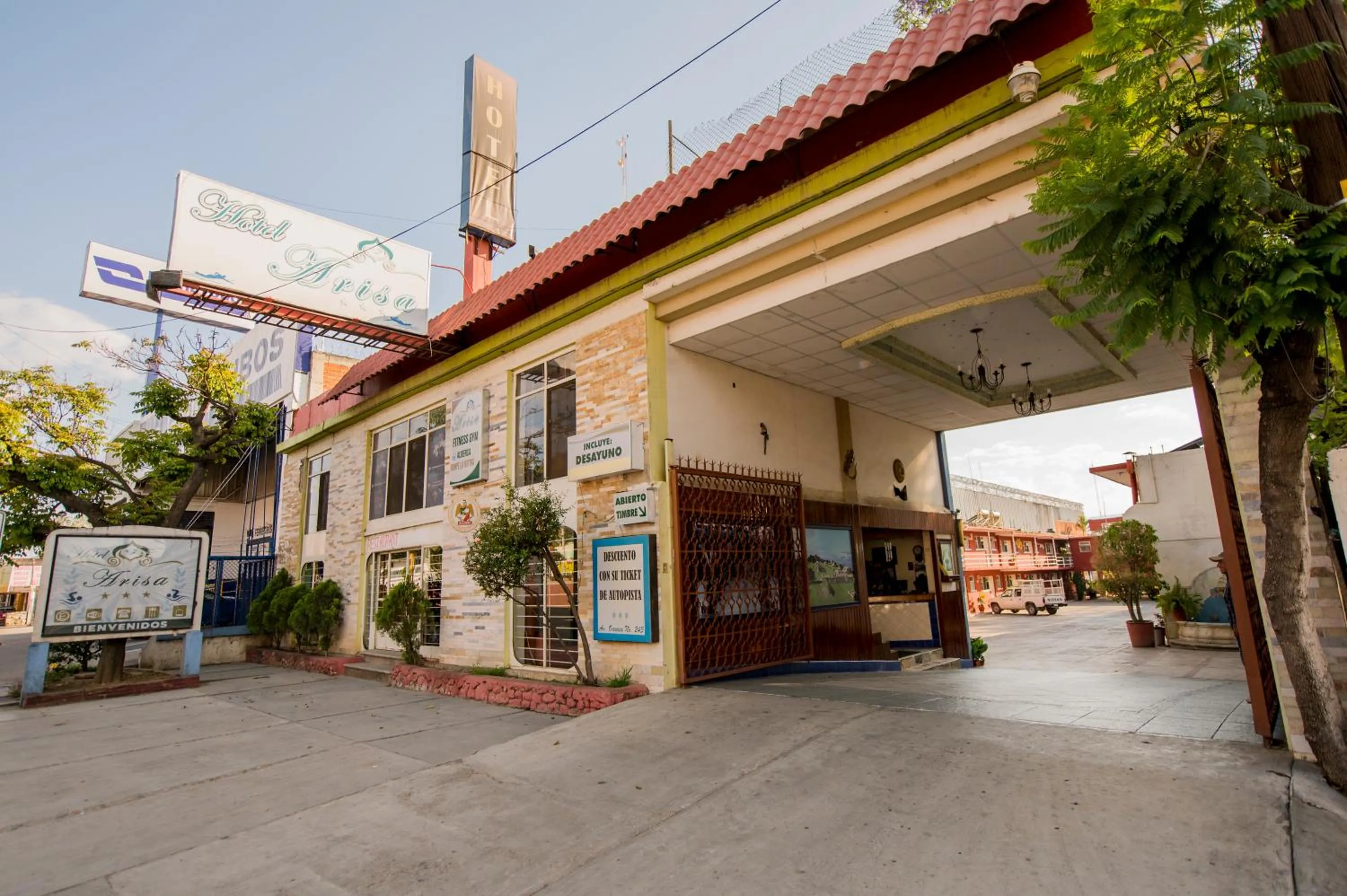 Property building in Arisa