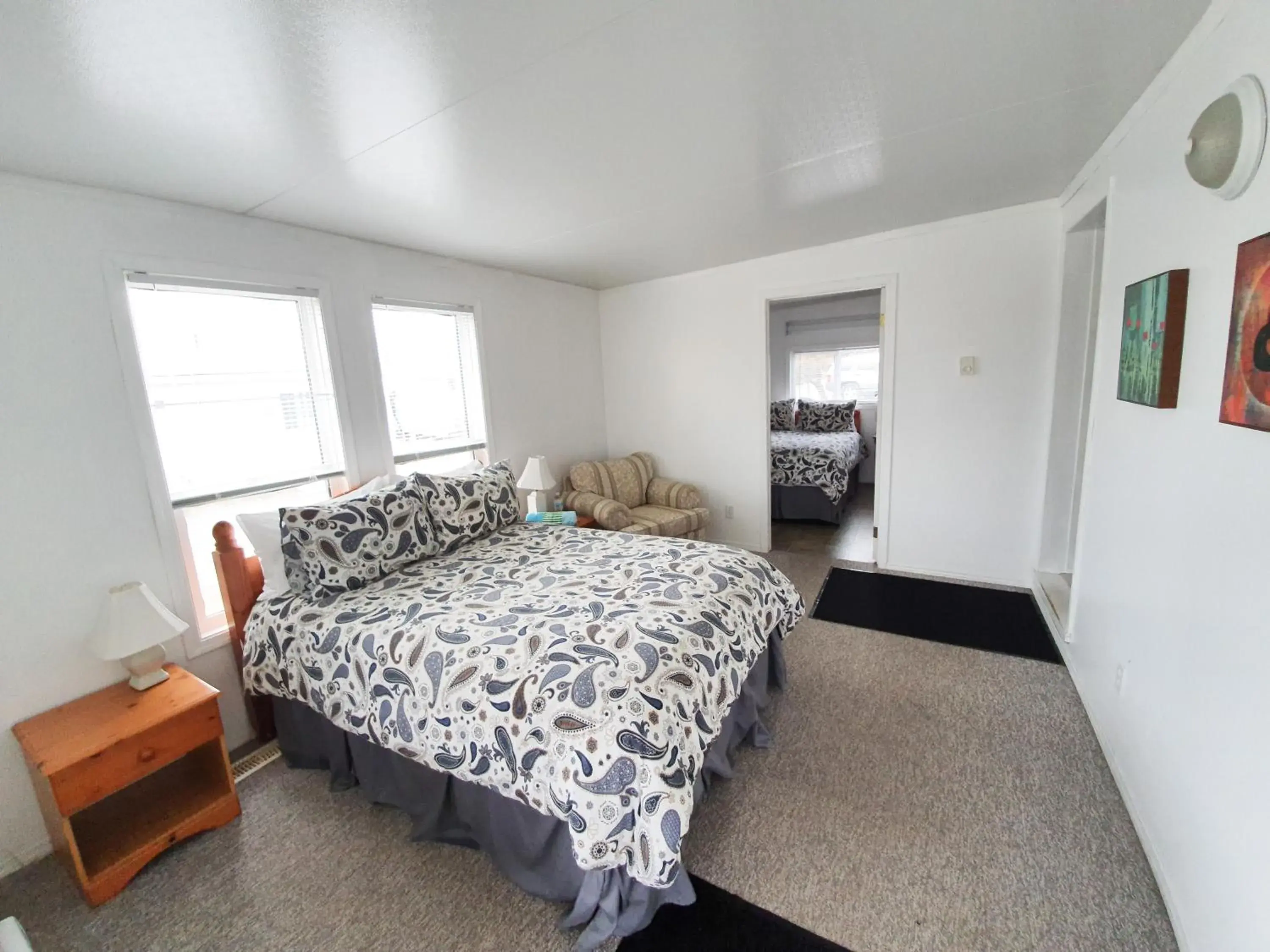 Triple Room with Balcony in The Orchard at Oliver Triple Room with Balcony in The Orchard at Oliver