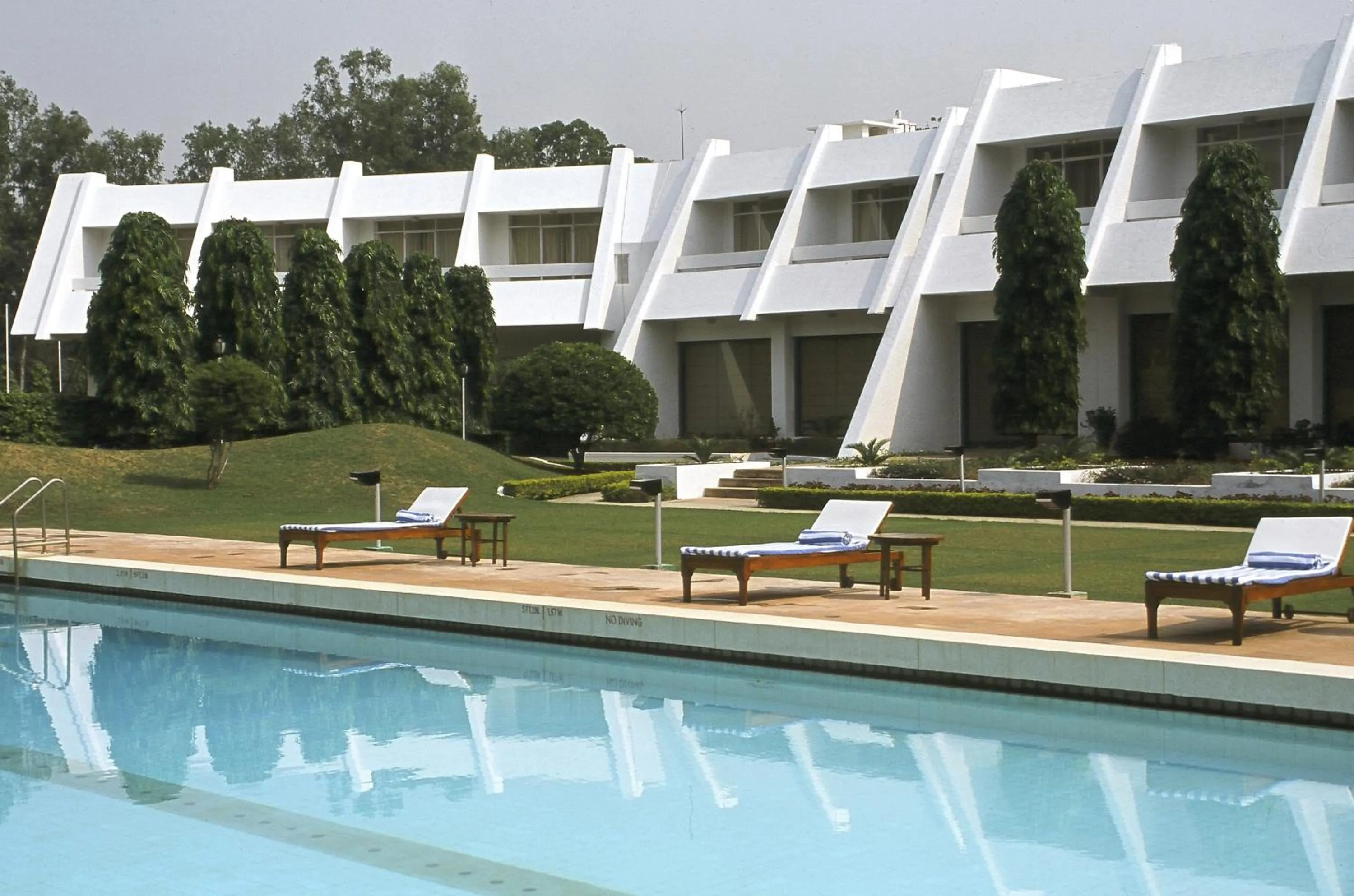 Swimming pool in Radisson Jass Hotel, Khajuraho