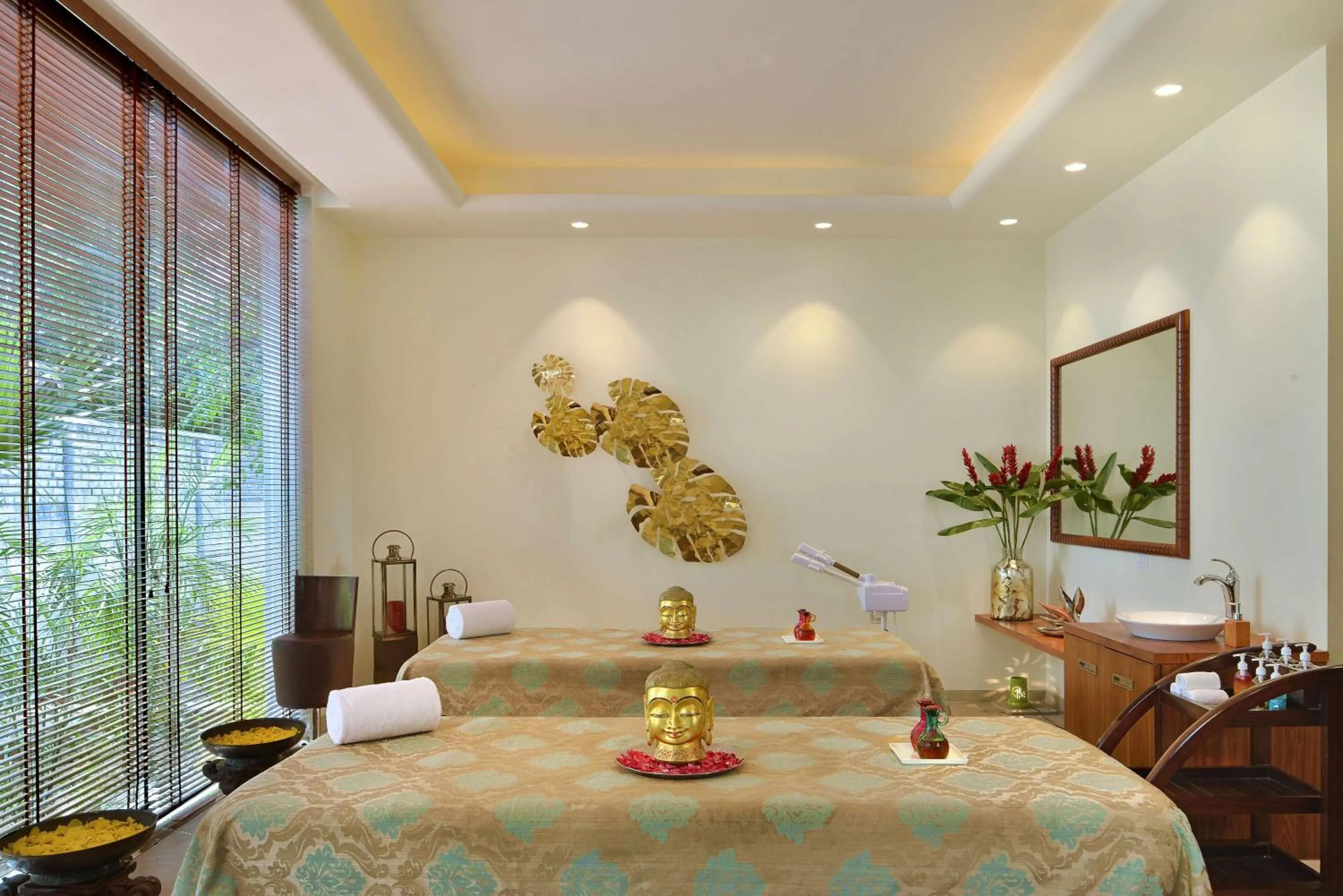 Spa and wellness centre/facilities, Bed in Radisson Jass Hotel, Khajuraho