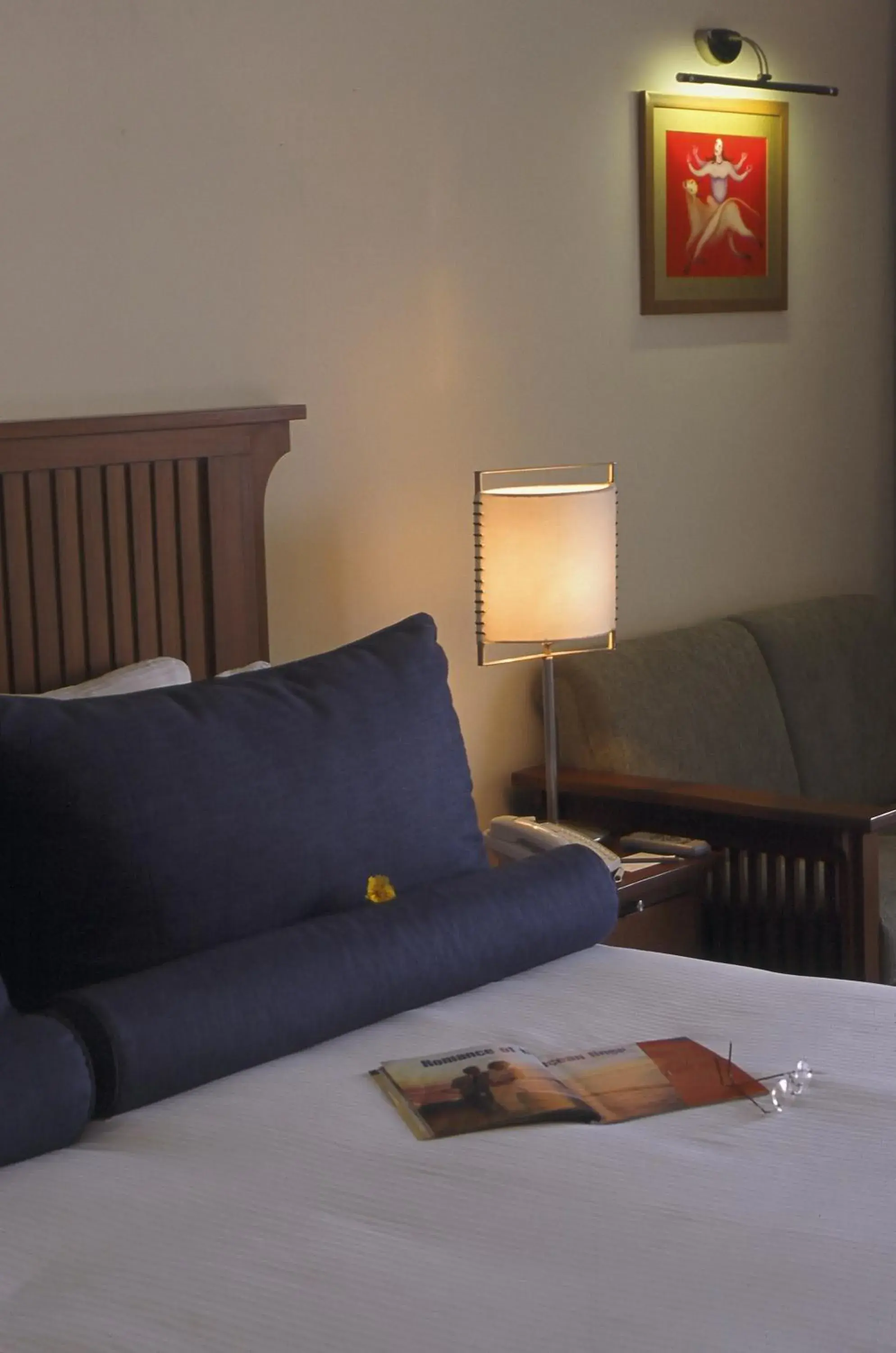 Bedroom, Bed in Radisson Jass Hotel, Khajuraho Bedroom, Bed in Radisson Jass Hotel, Khajuraho