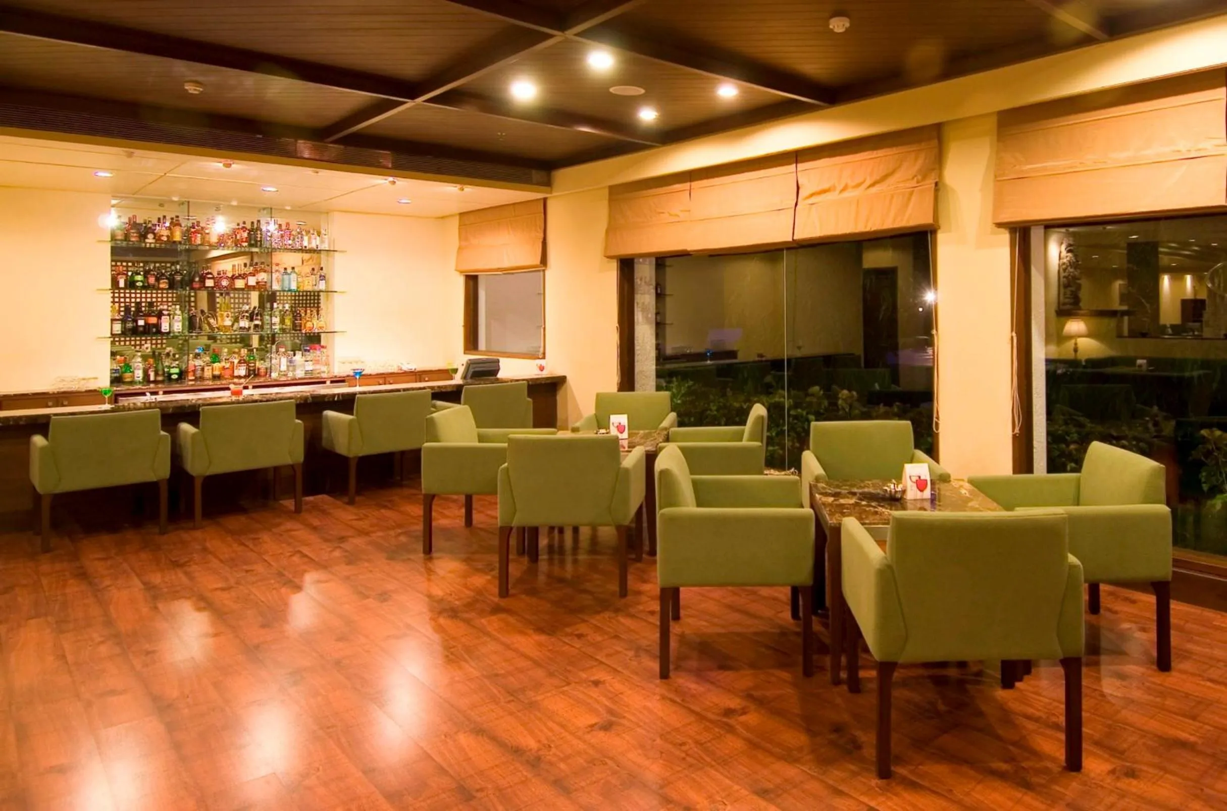 Lounge or bar in Radisson Jass Hotel, Khajuraho