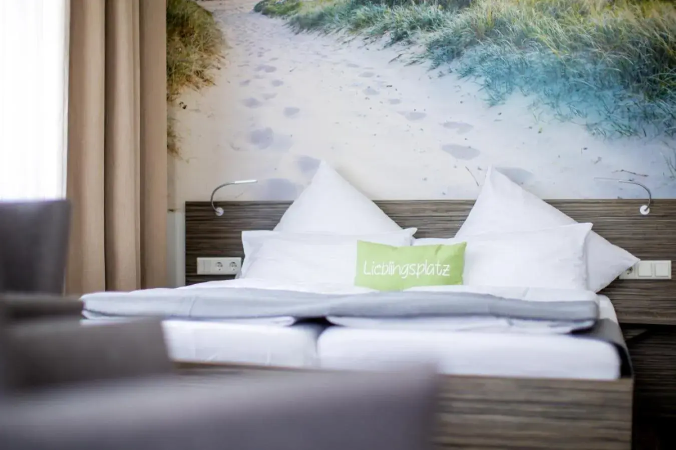 Photo of the whole room, Bed in Hotel Das Kronprinz Photo of the whole room, Bed in Hotel Das Kronprinz