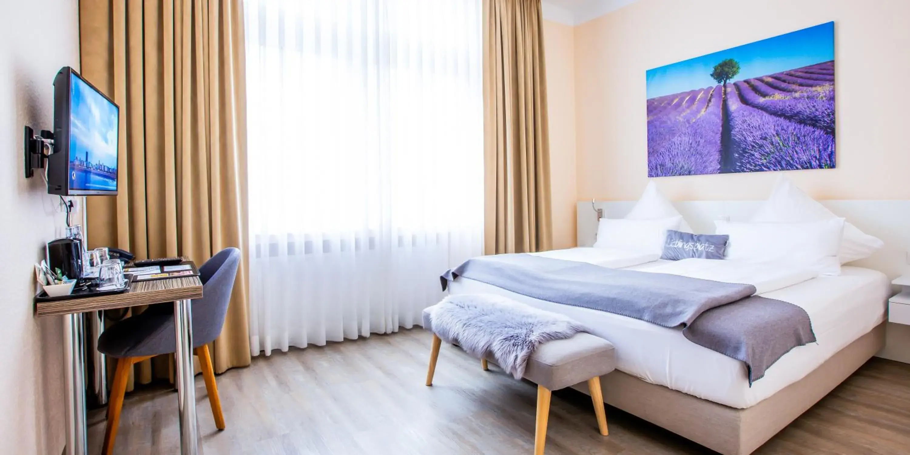 Double Room in Hotel Das Kronprinz Double Room in Hotel Das Kronprinz