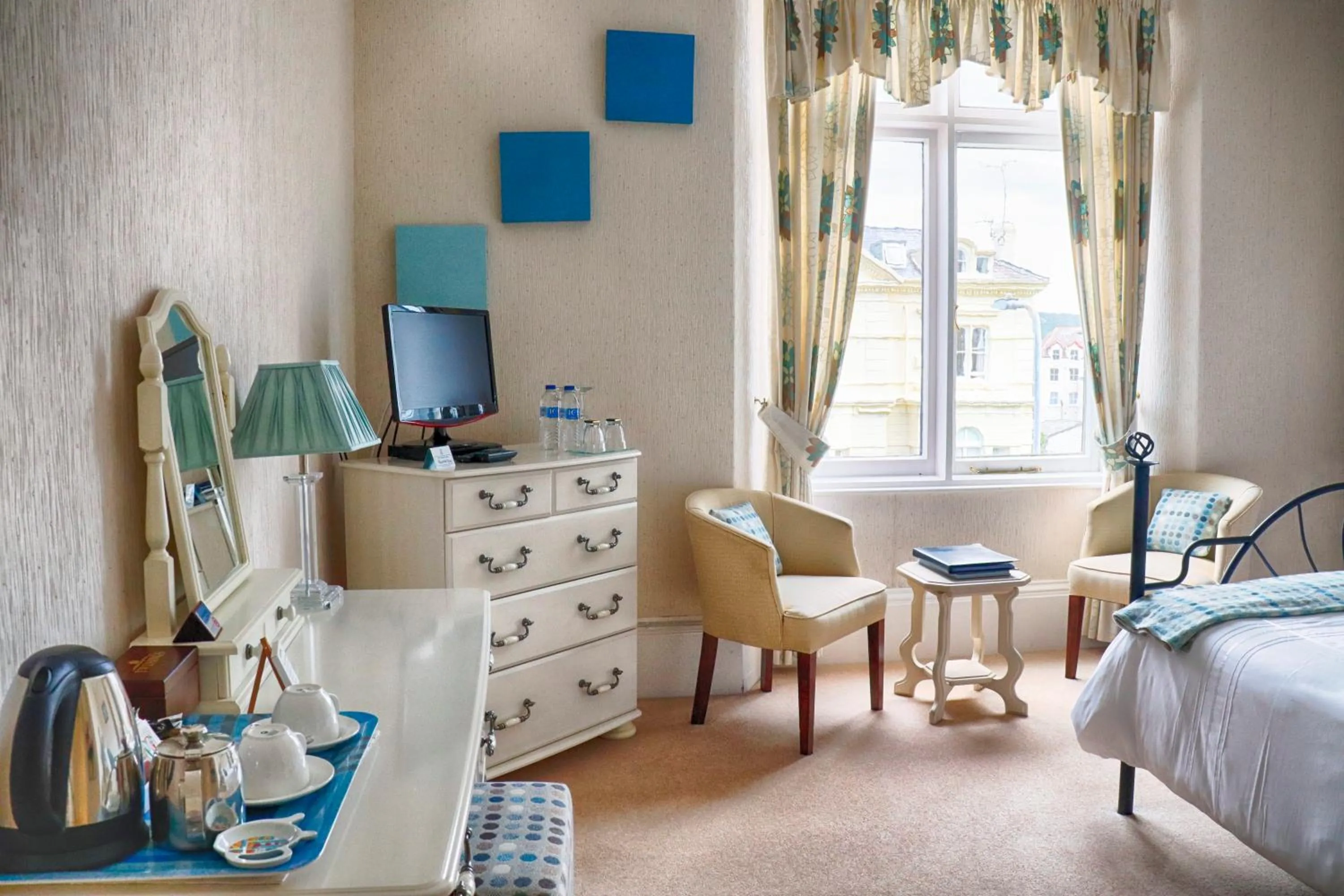 Holcombe House Guest House