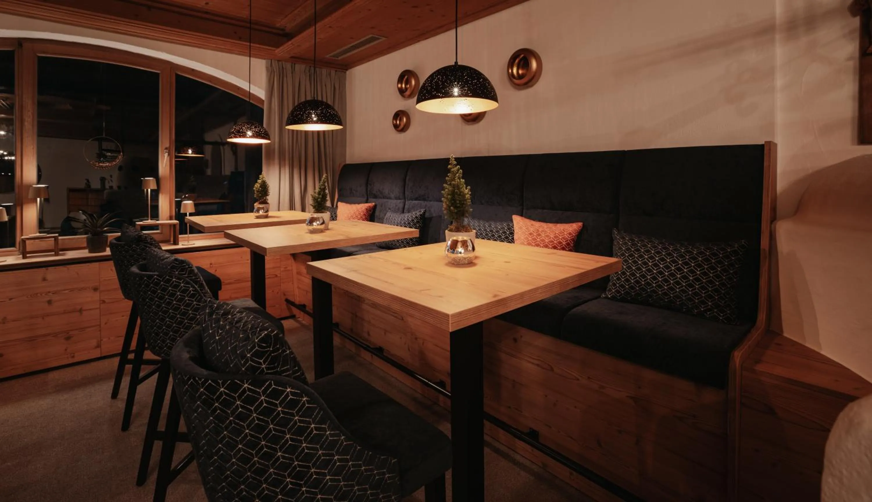 Restaurant/places to eat in Hotel Bergruh