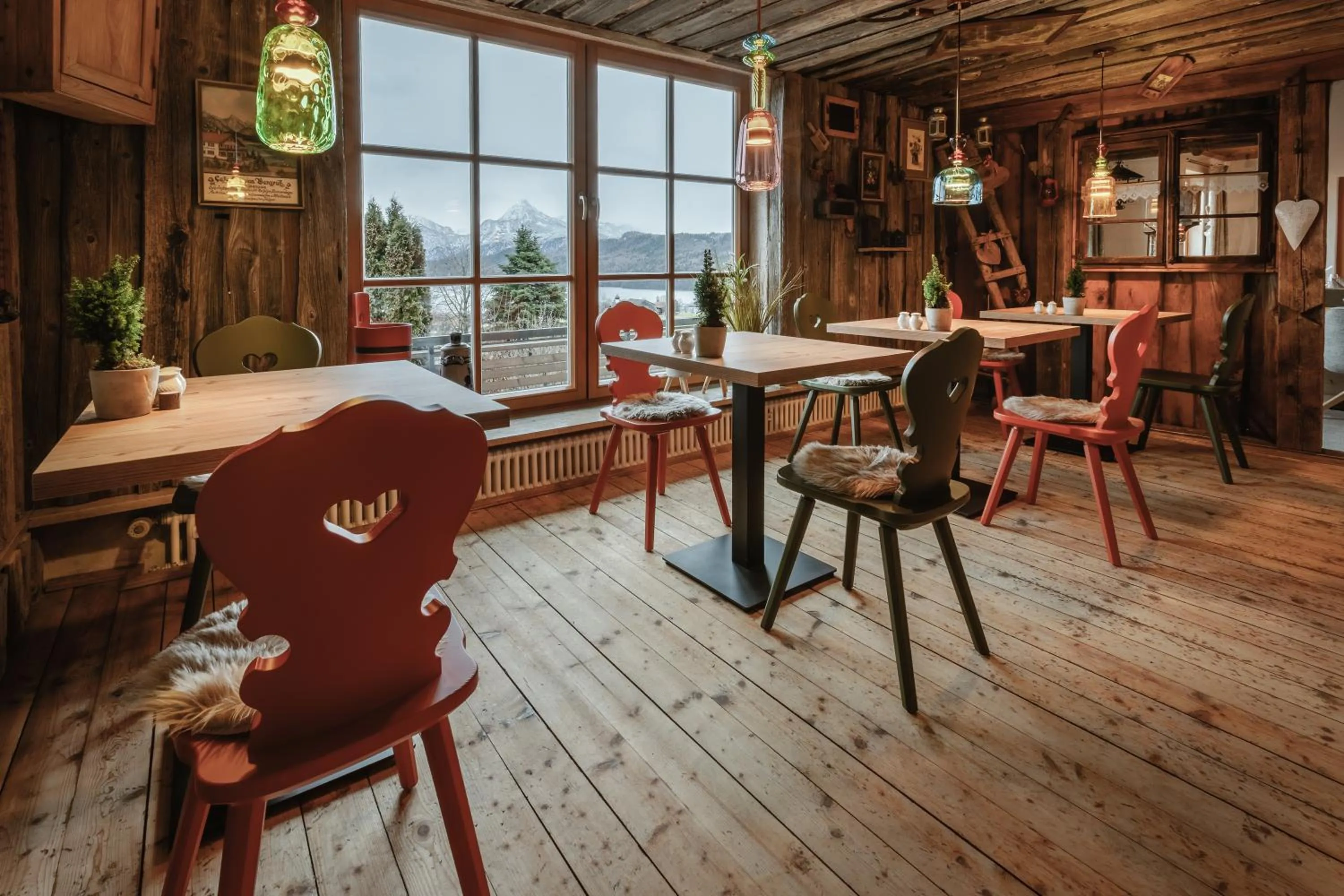 Restaurant/places to eat in Hotel Bergruh