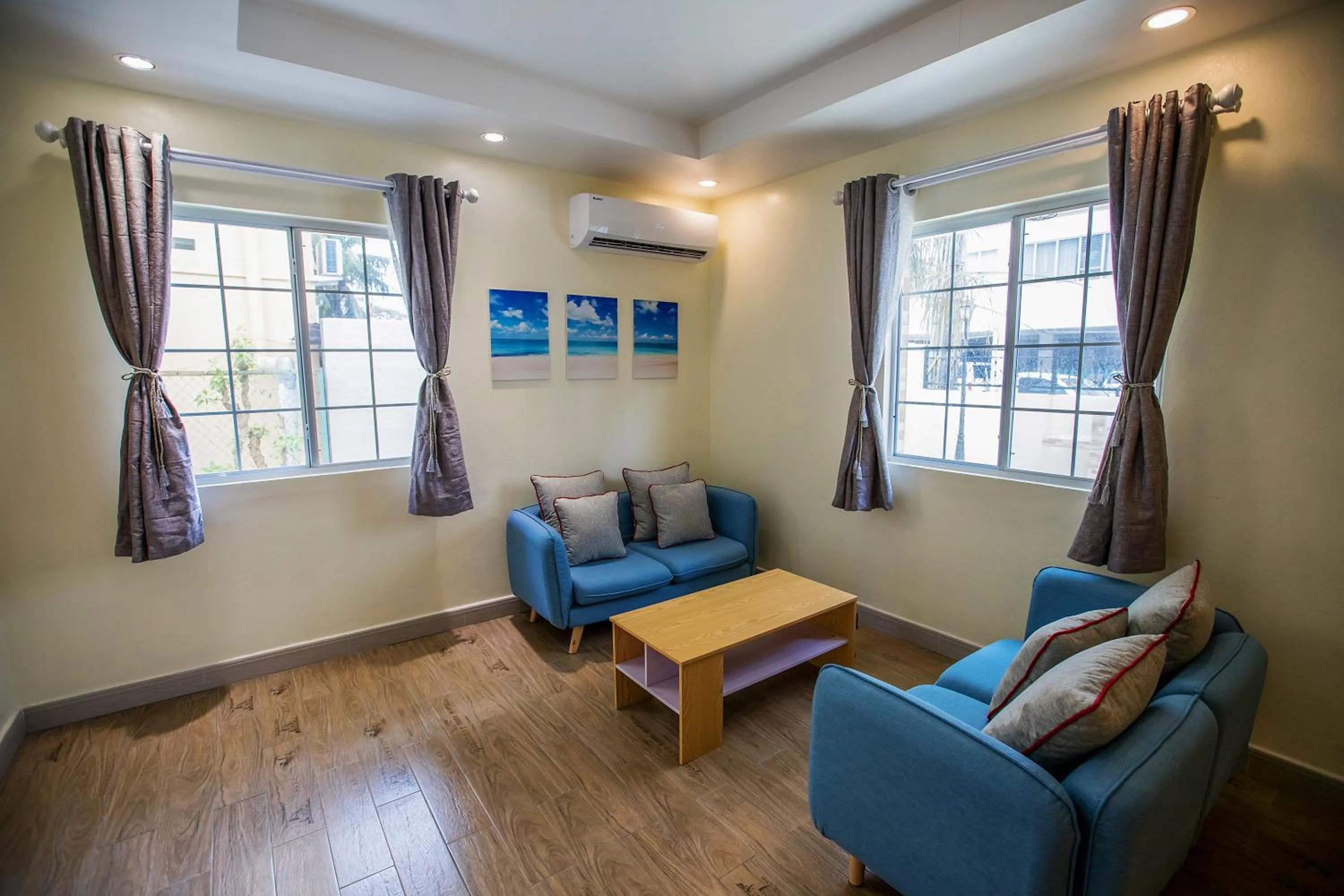 Seating area in Residence Lodge