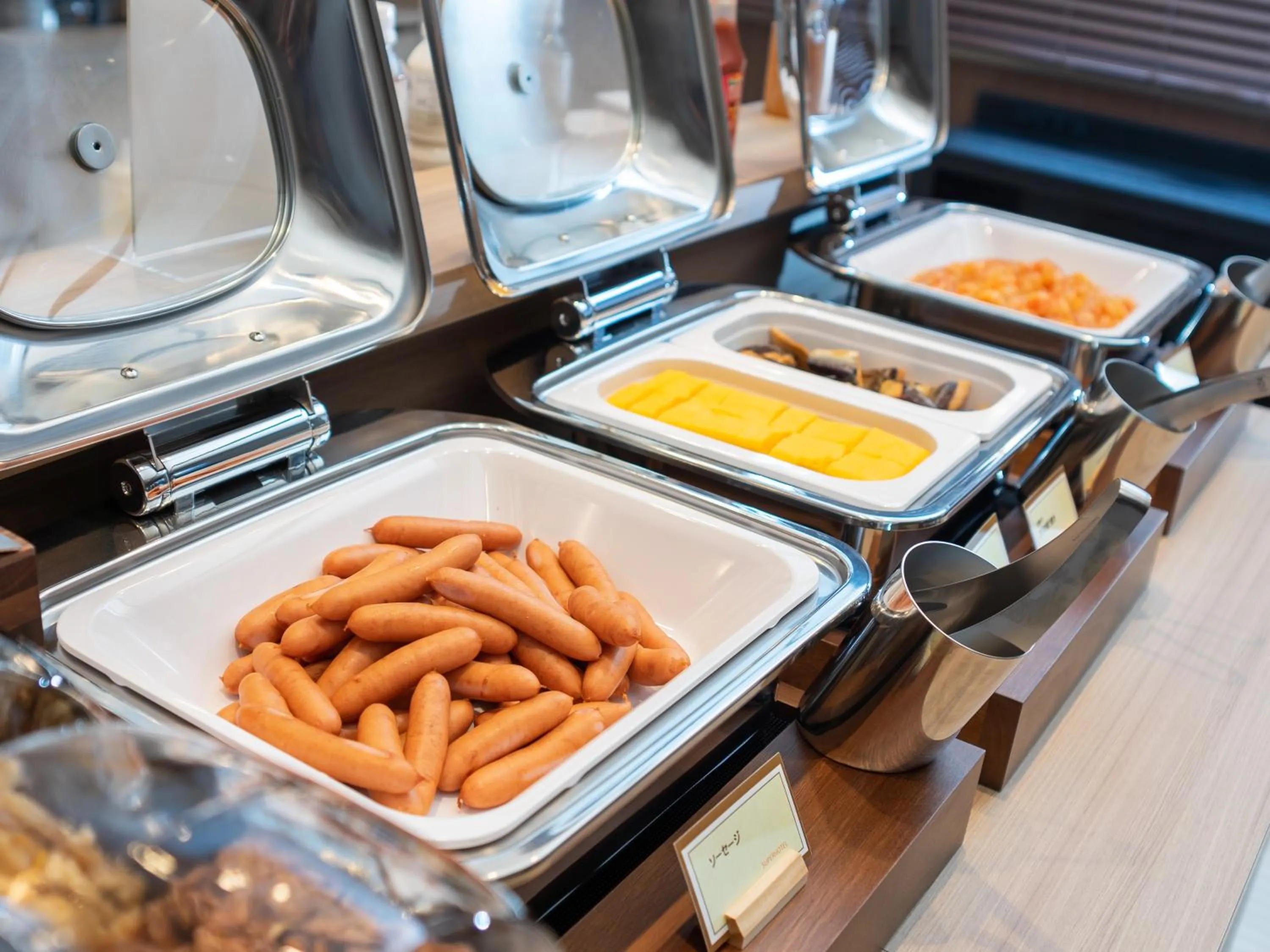 Food and drinks in Super Hotel Yahaba Station East Exit