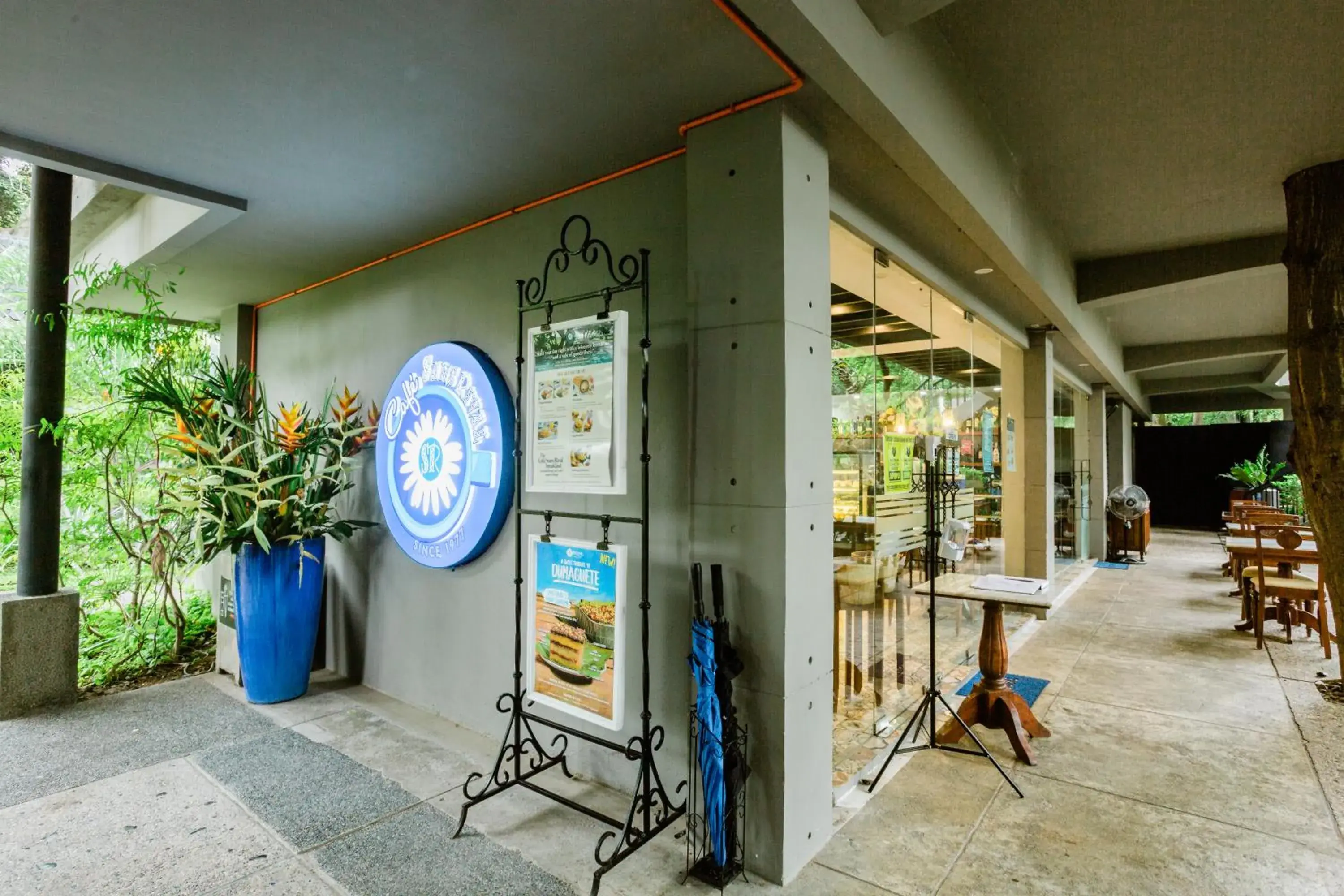 Restaurant/places to eat in The Henry Resort Dumaguete Restaurant/places to eat in The Henry Resort Dumaguete