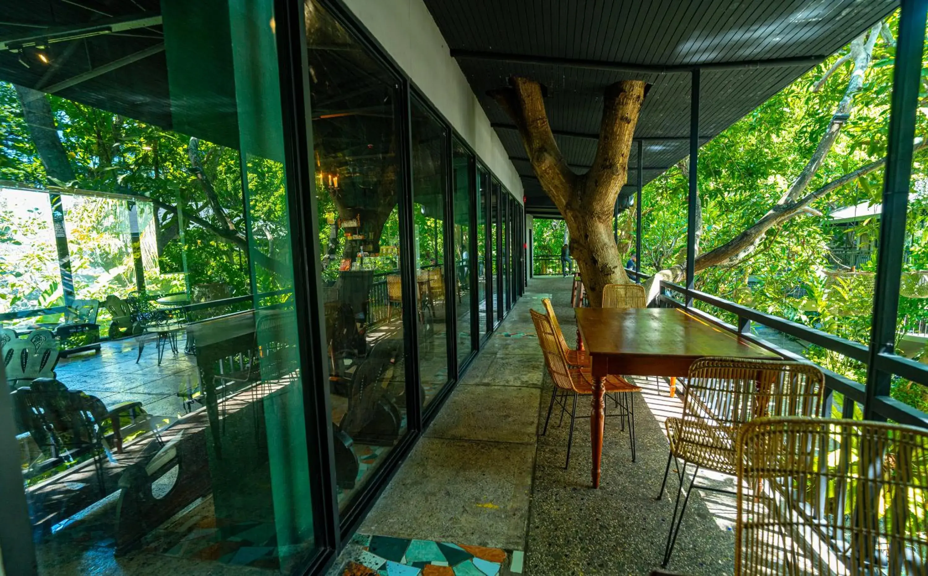 Restaurant/places to eat in The Henry Resort Dumaguete Restaurant/places to eat in The Henry Resort Dumaguete