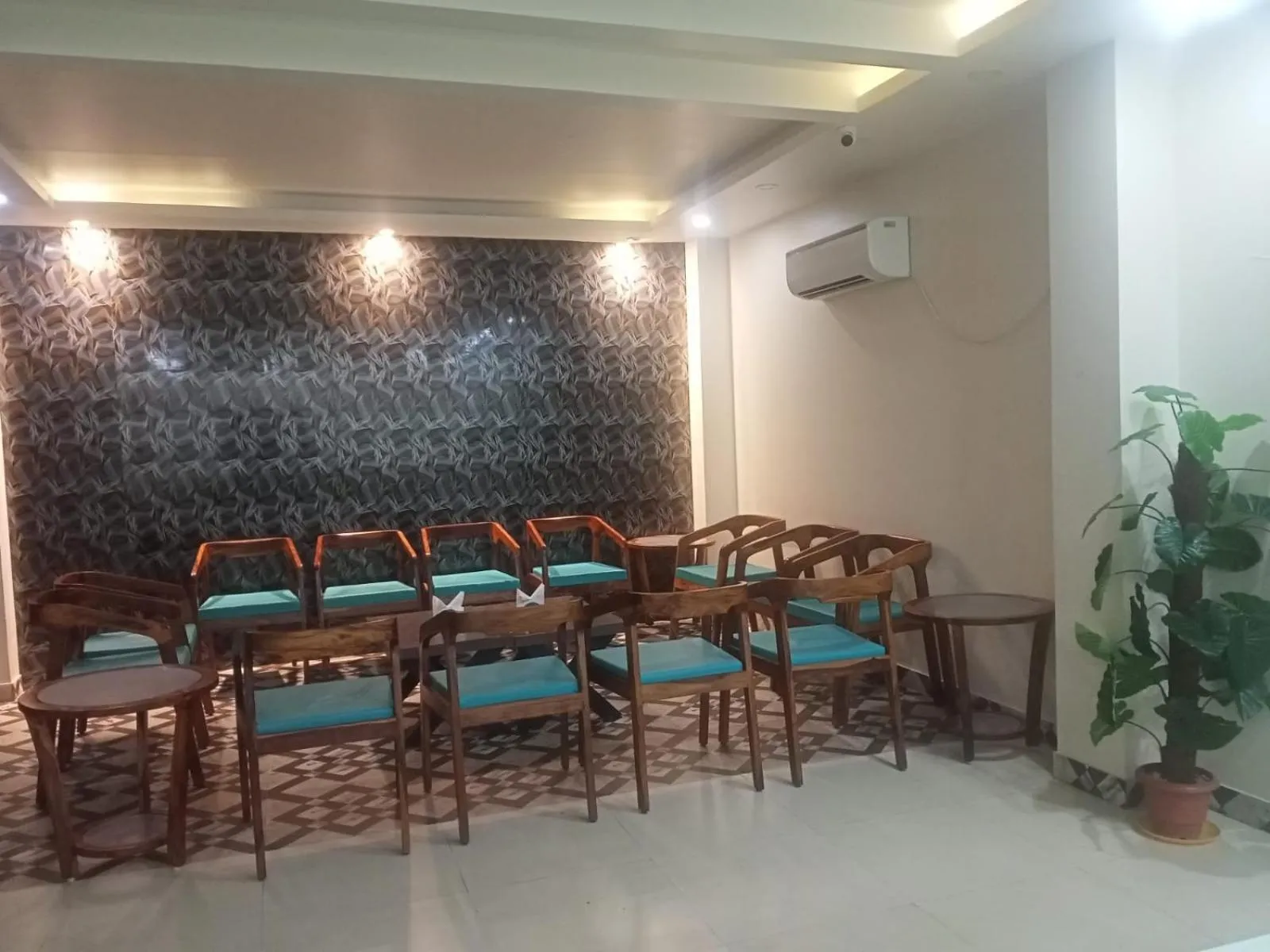 Restaurant/places to eat in SeaScape Port Blair