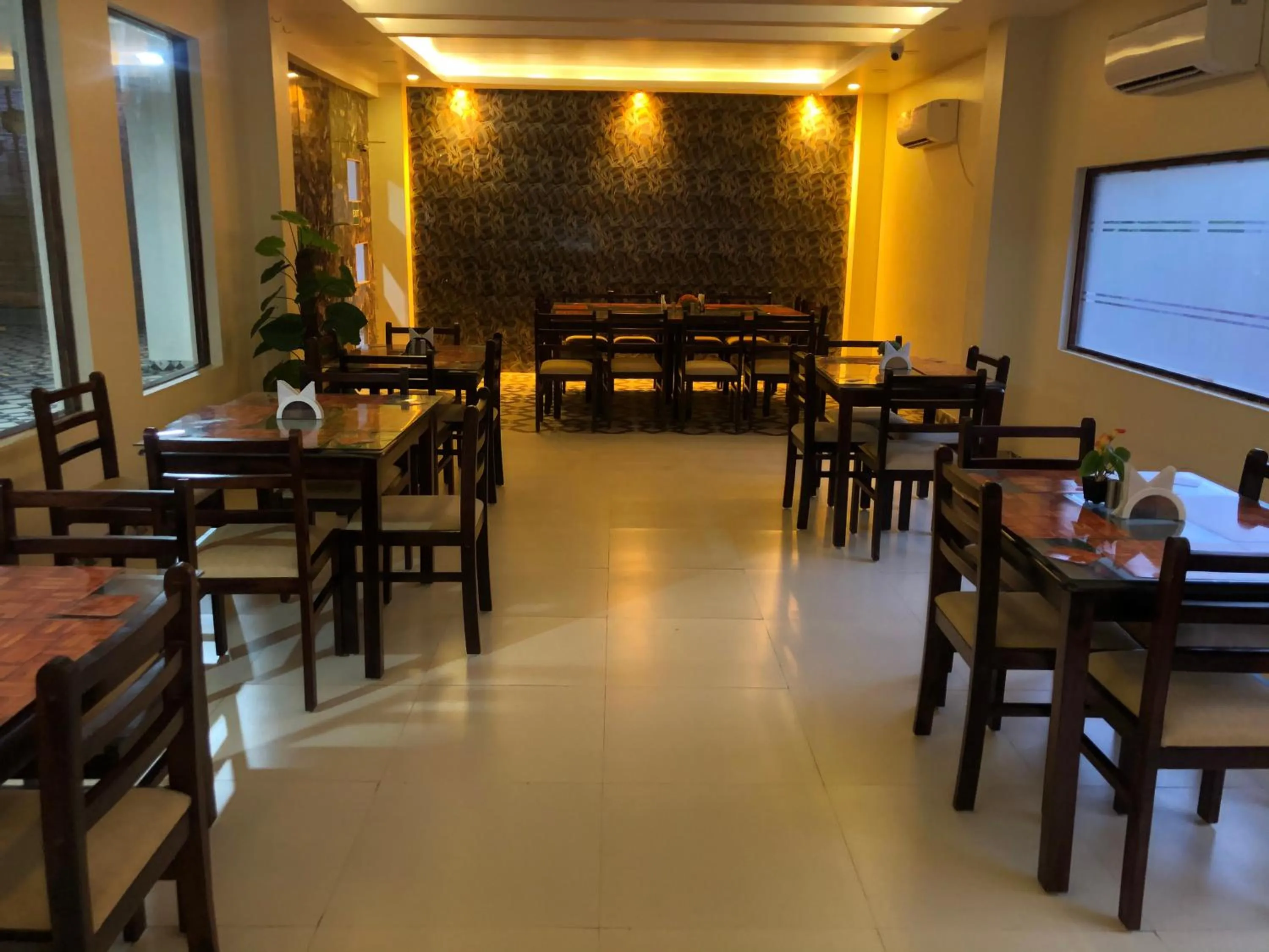 Restaurant/places to eat in SeaScape Port Blair