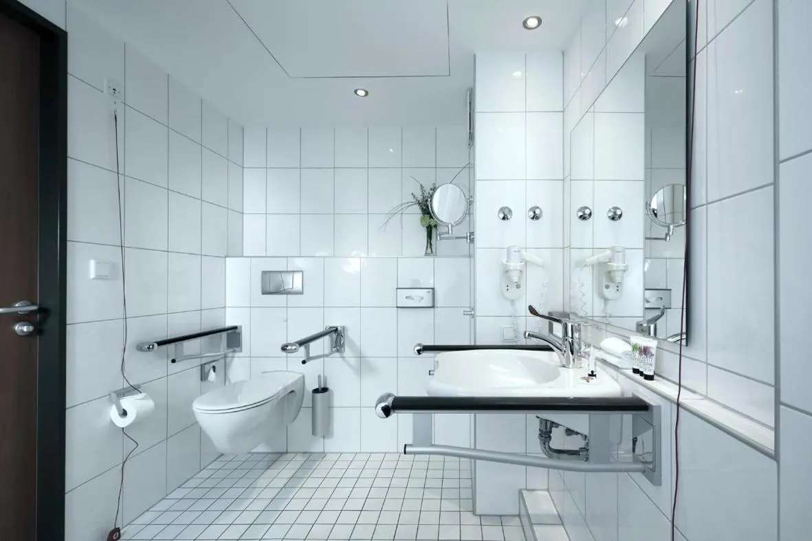 Bathroom in Best Western Premier IB Hotel Friedberger Warte