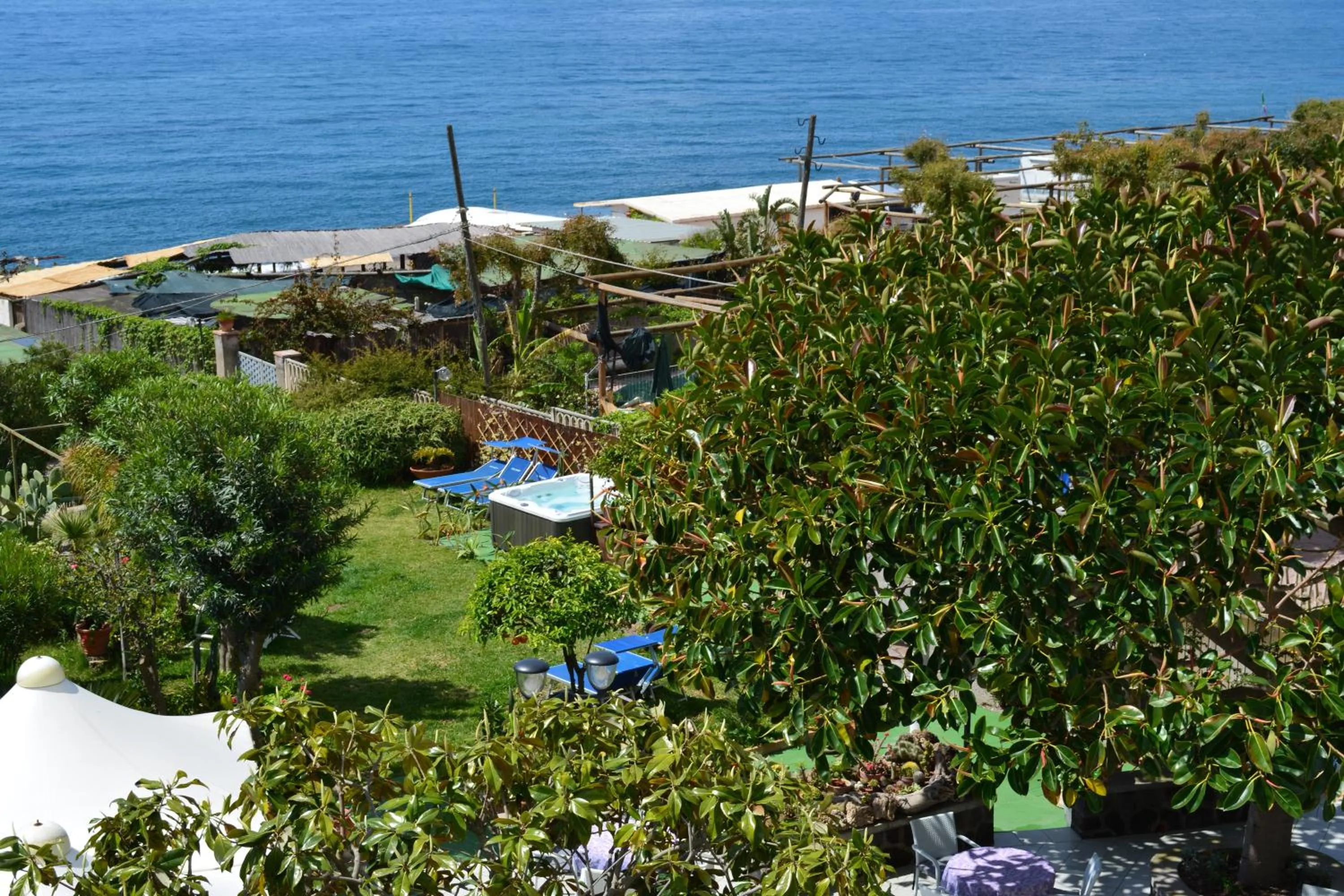 Garden in Hotel Maronti
