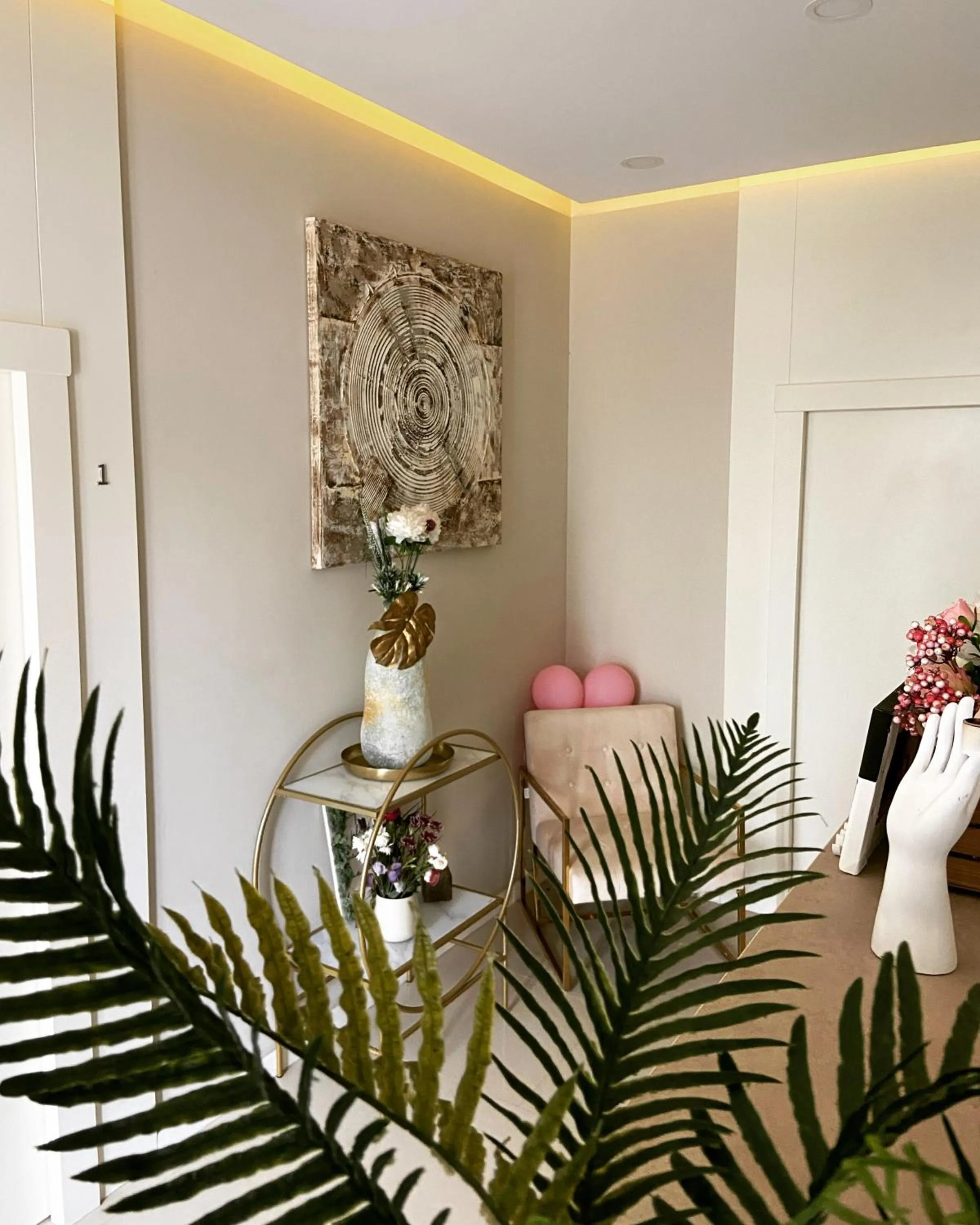 Decorative detail in Mamaia Moments Villa, Mamaia Nord