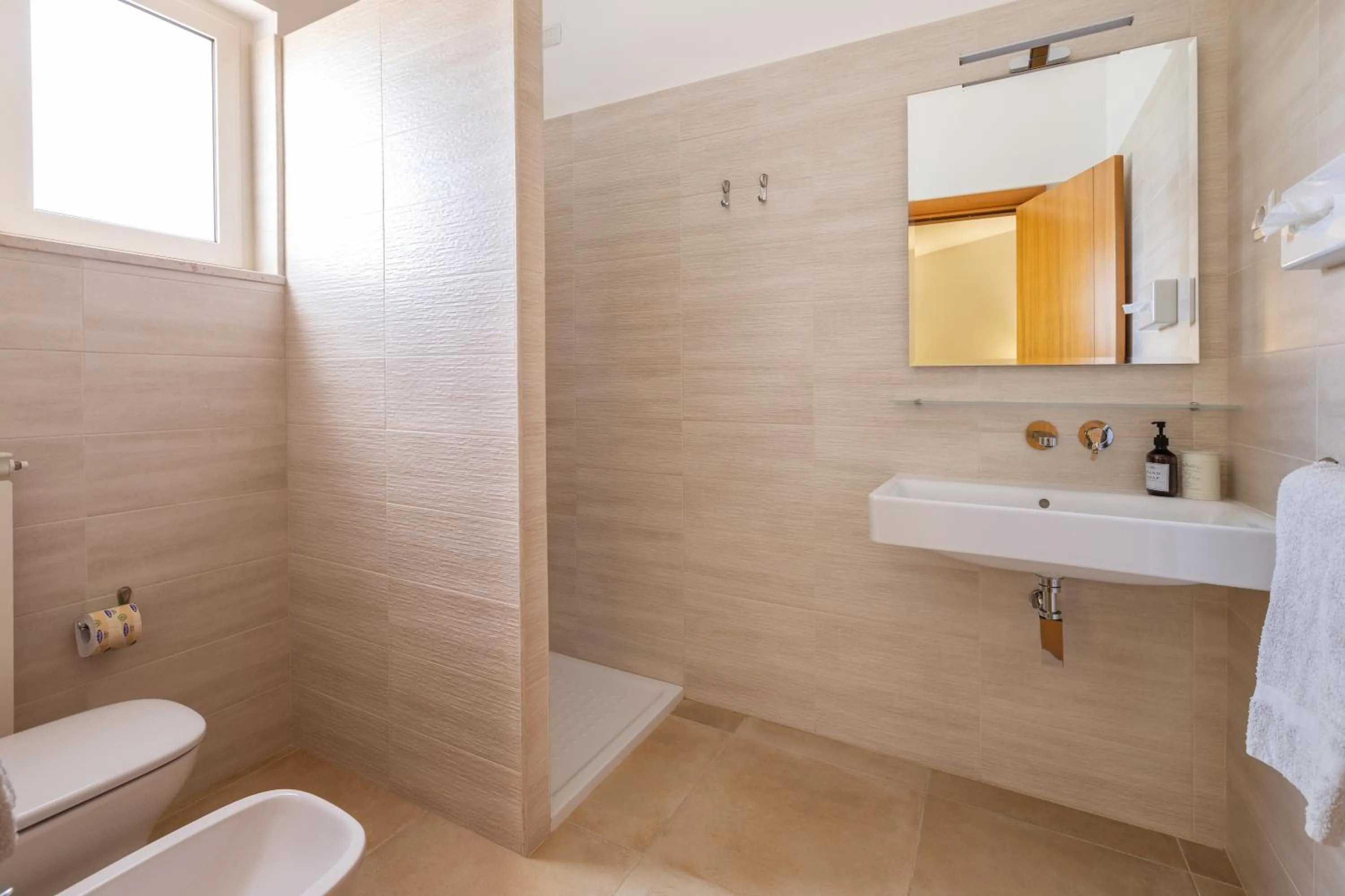 Shower in Villavesta Bed And Breakfast