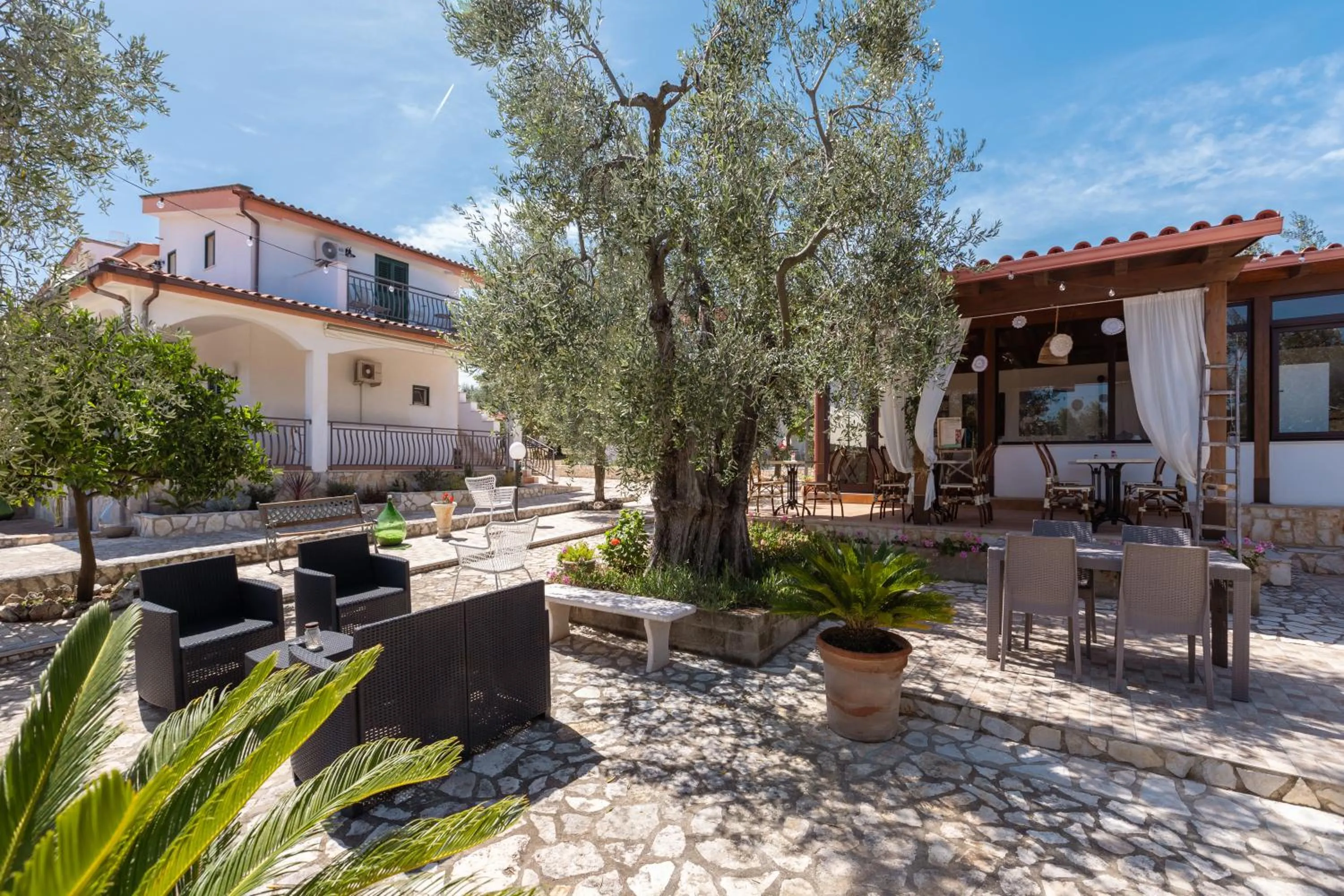 Property building in Villavesta Bed And Breakfast