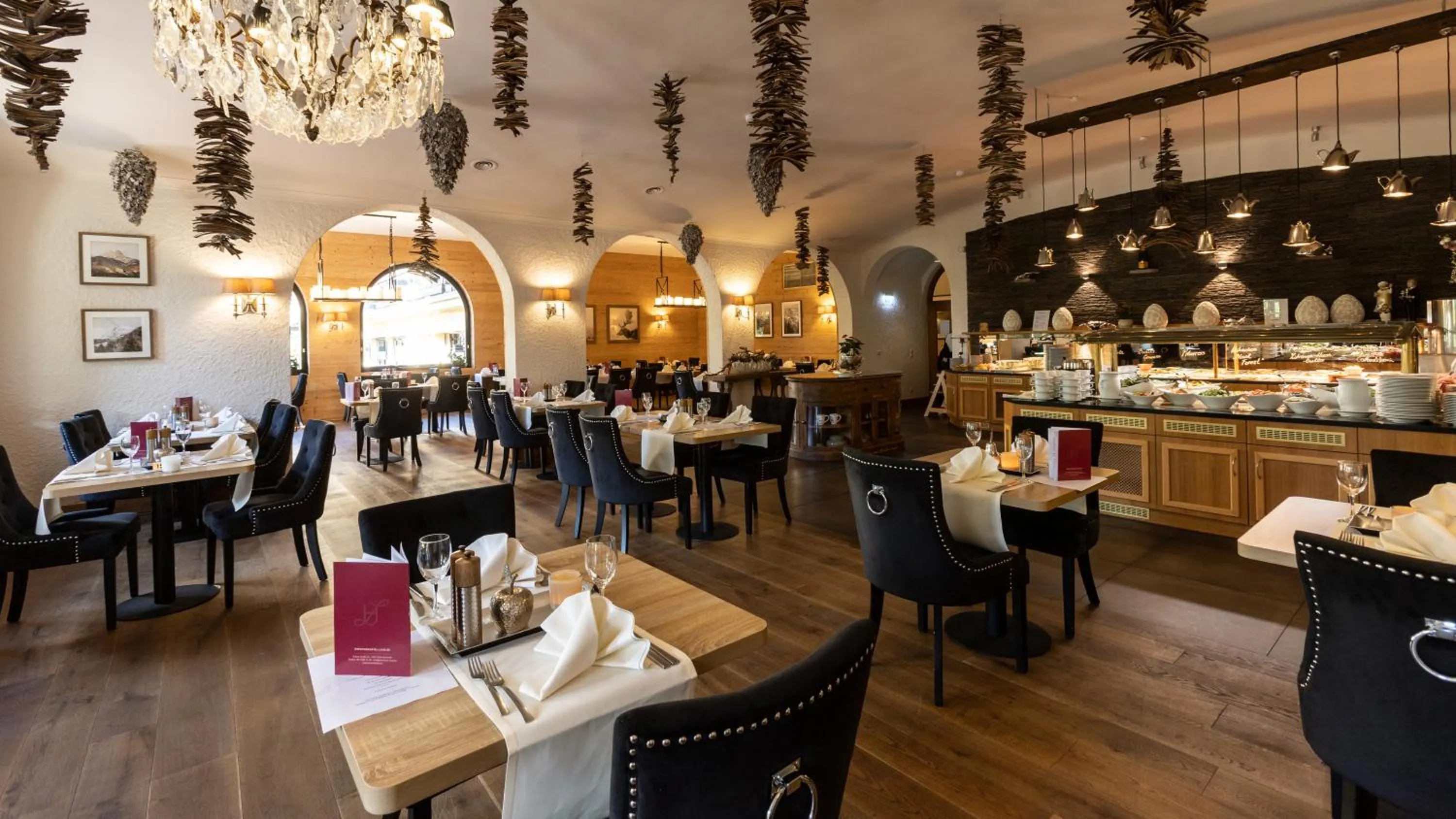 Restaurant/places to eat in Parkhotel Luise Bad Herrenalb