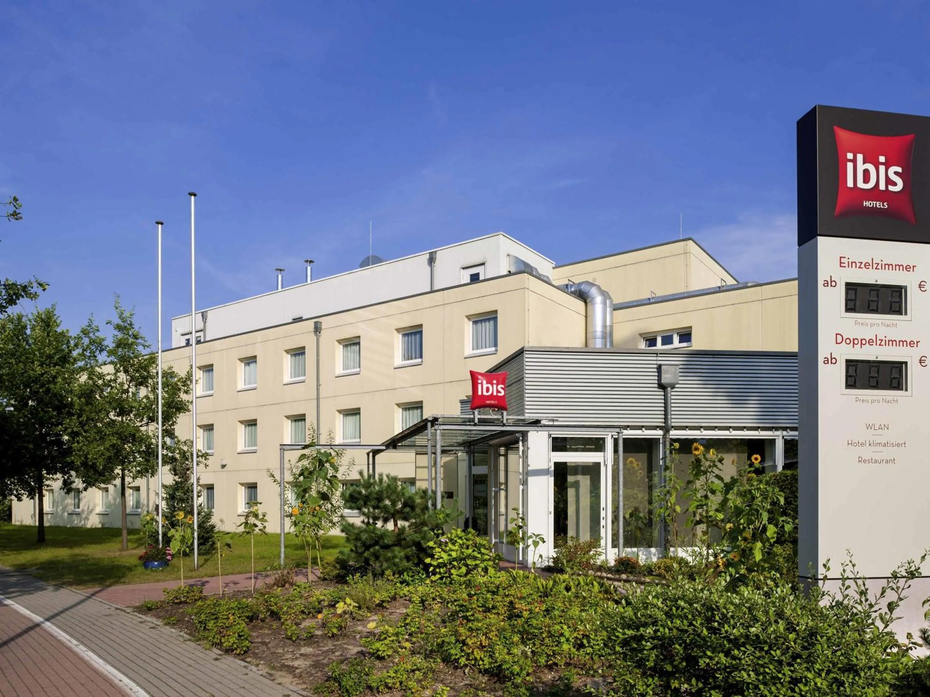 Property building in ibis Berlin Dreilinden