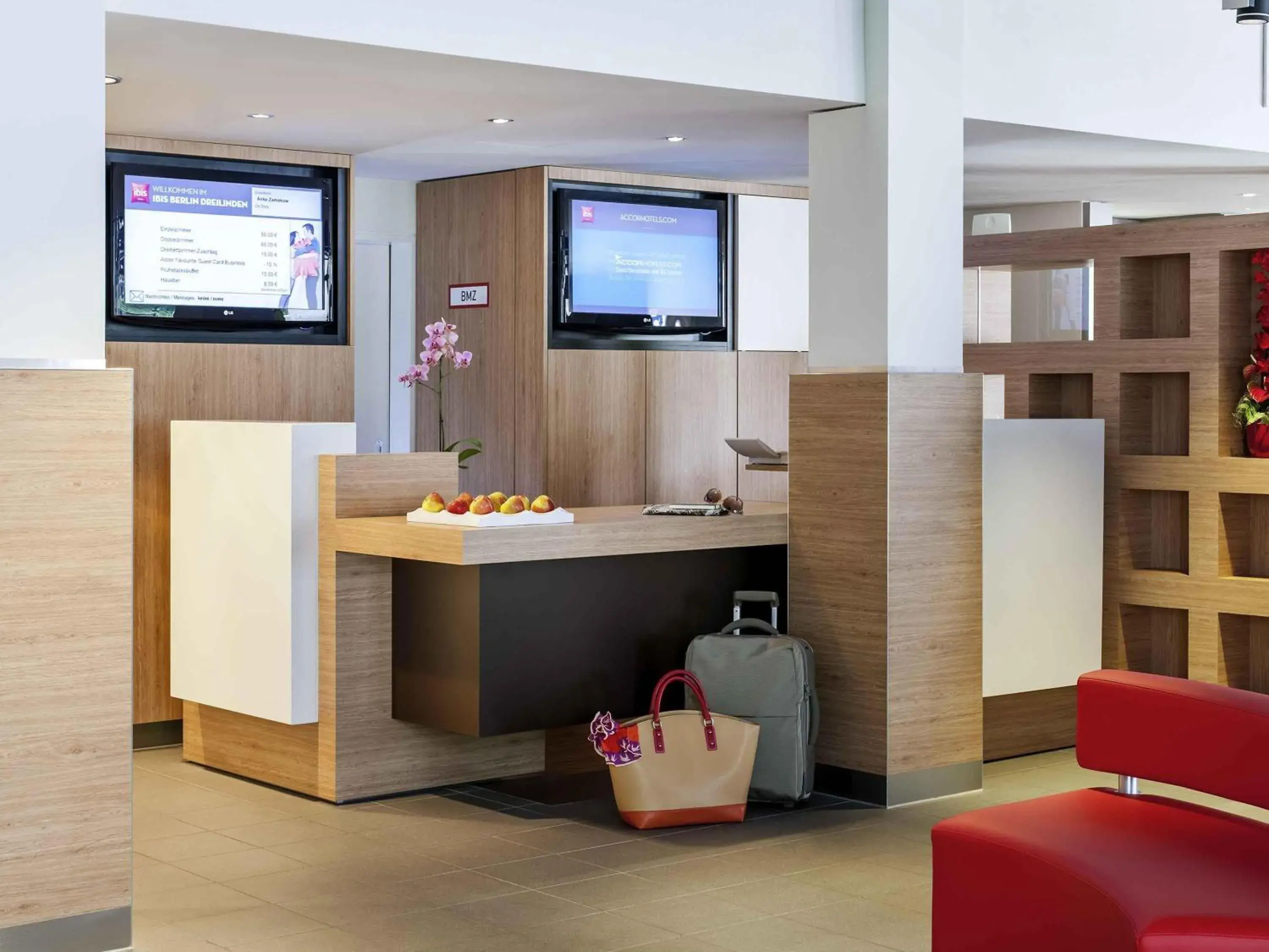 Property building in ibis Berlin Dreilinden Property building in ibis Berlin Dreilinden