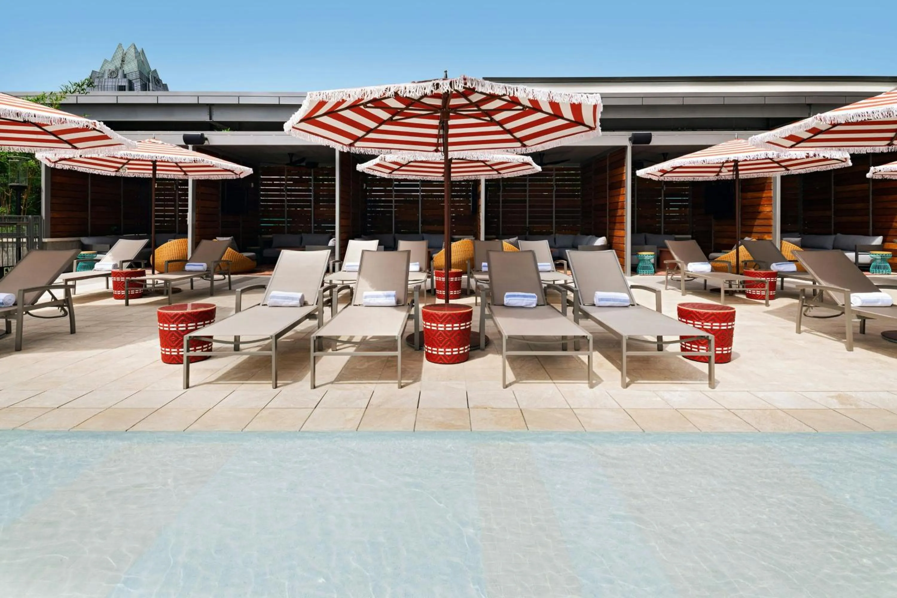 Swimming pool in Austin Marriott Downtown