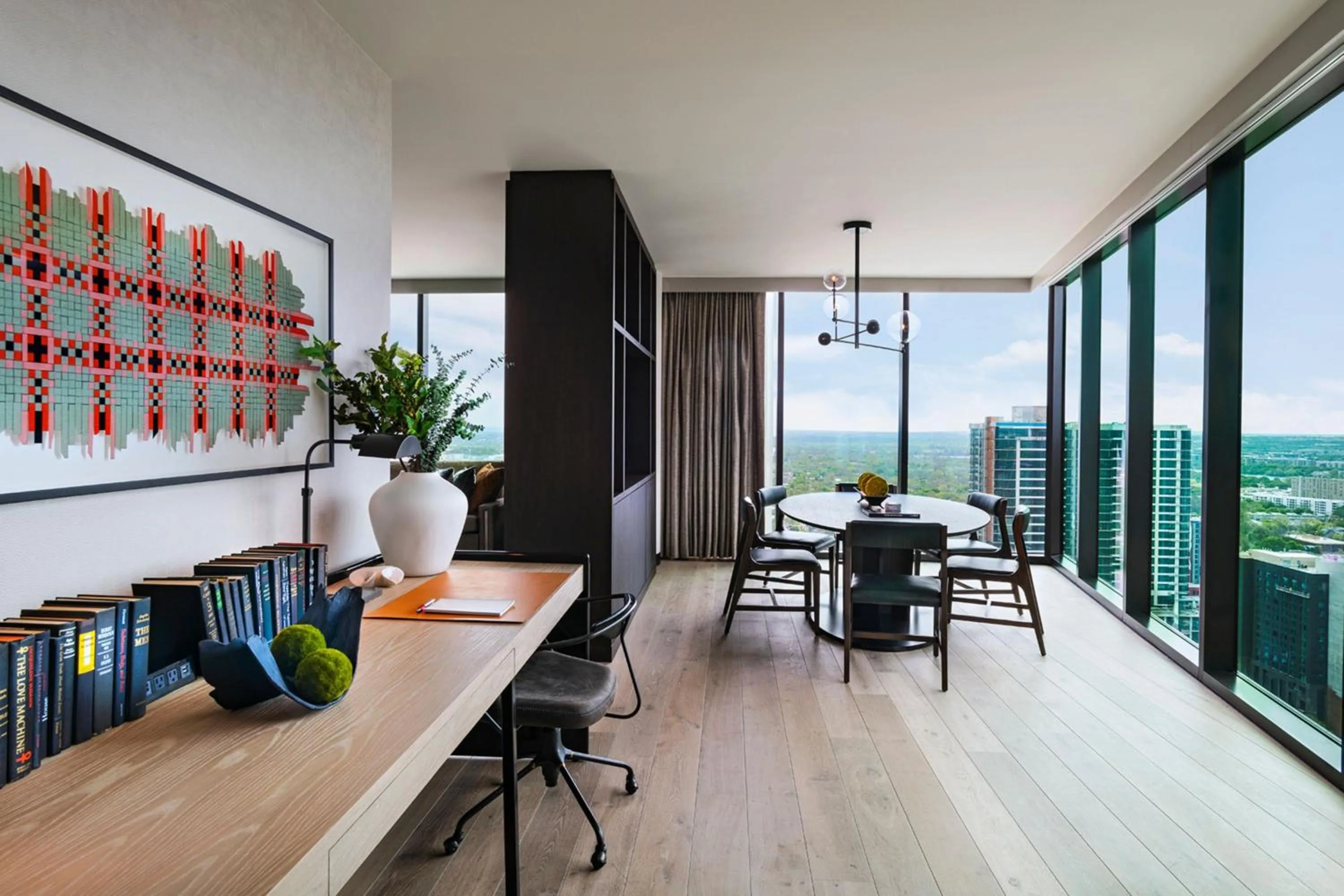 Photo of the whole room in Austin Marriott Downtown