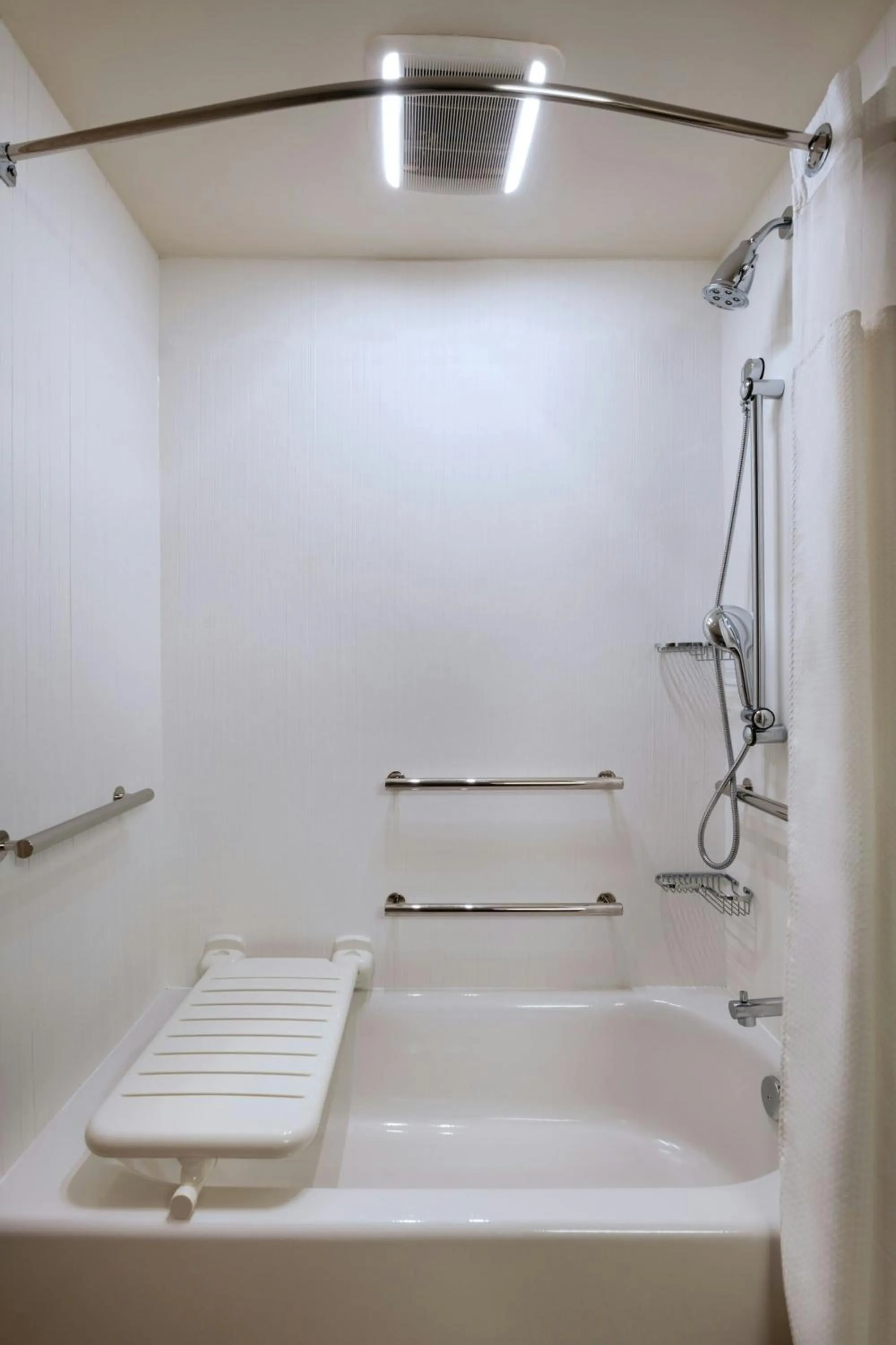 Bathroom in Courtyard Dallas Grand Prairie