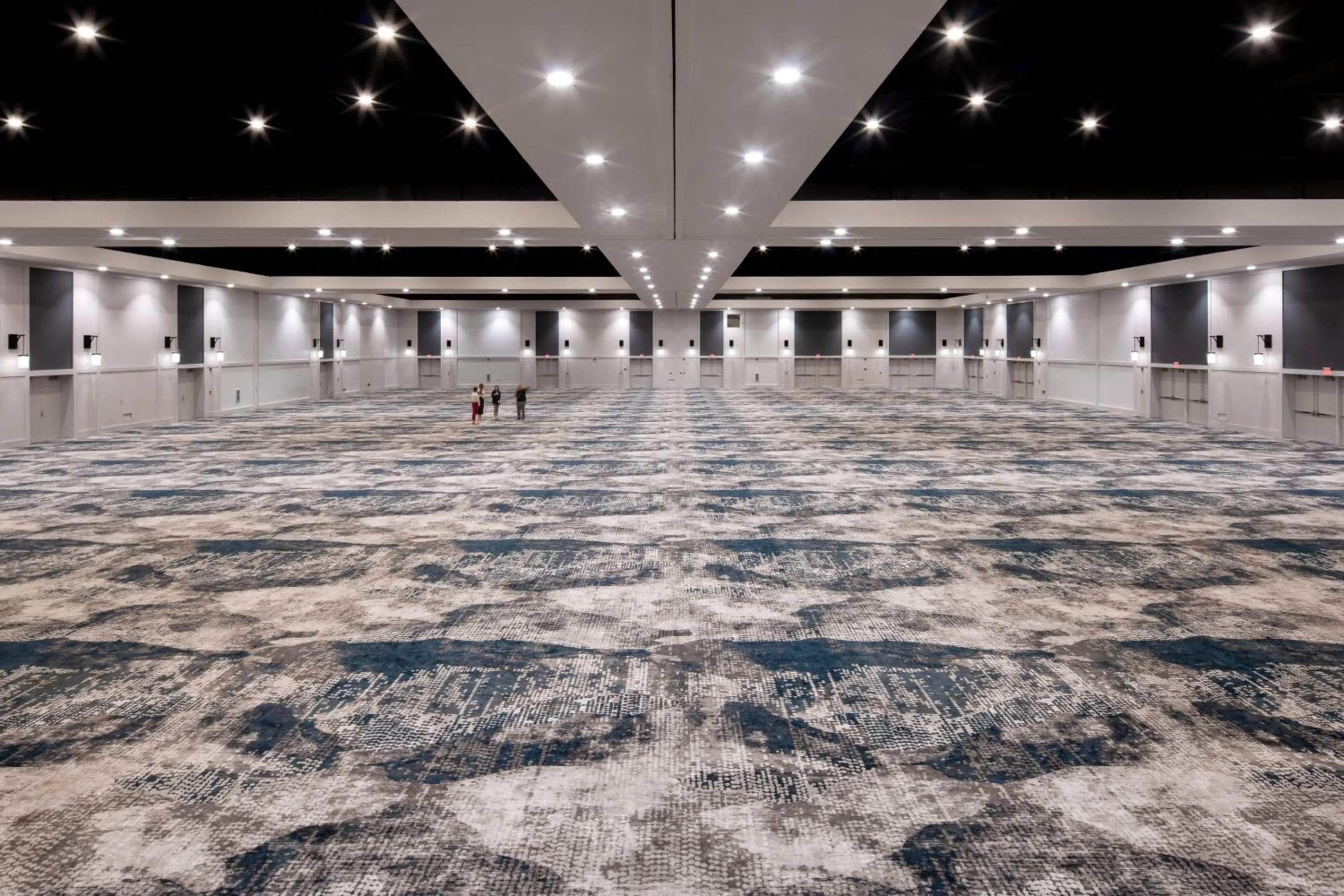 Meeting/conference room in Luminary Hotel & Co., Autograph Collection