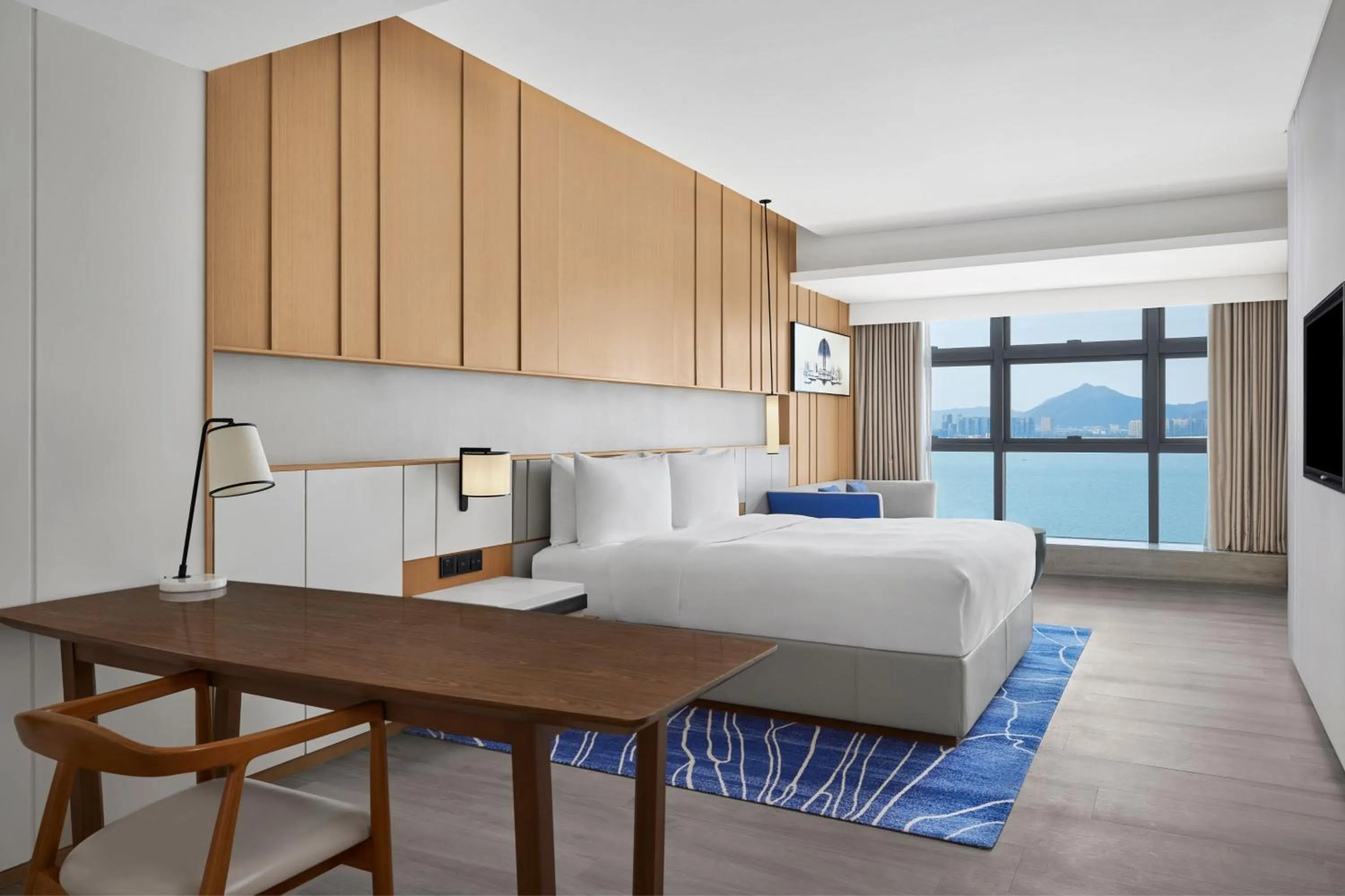 Photo of the whole room, Bed in Courtyard by Marriott Xiamen