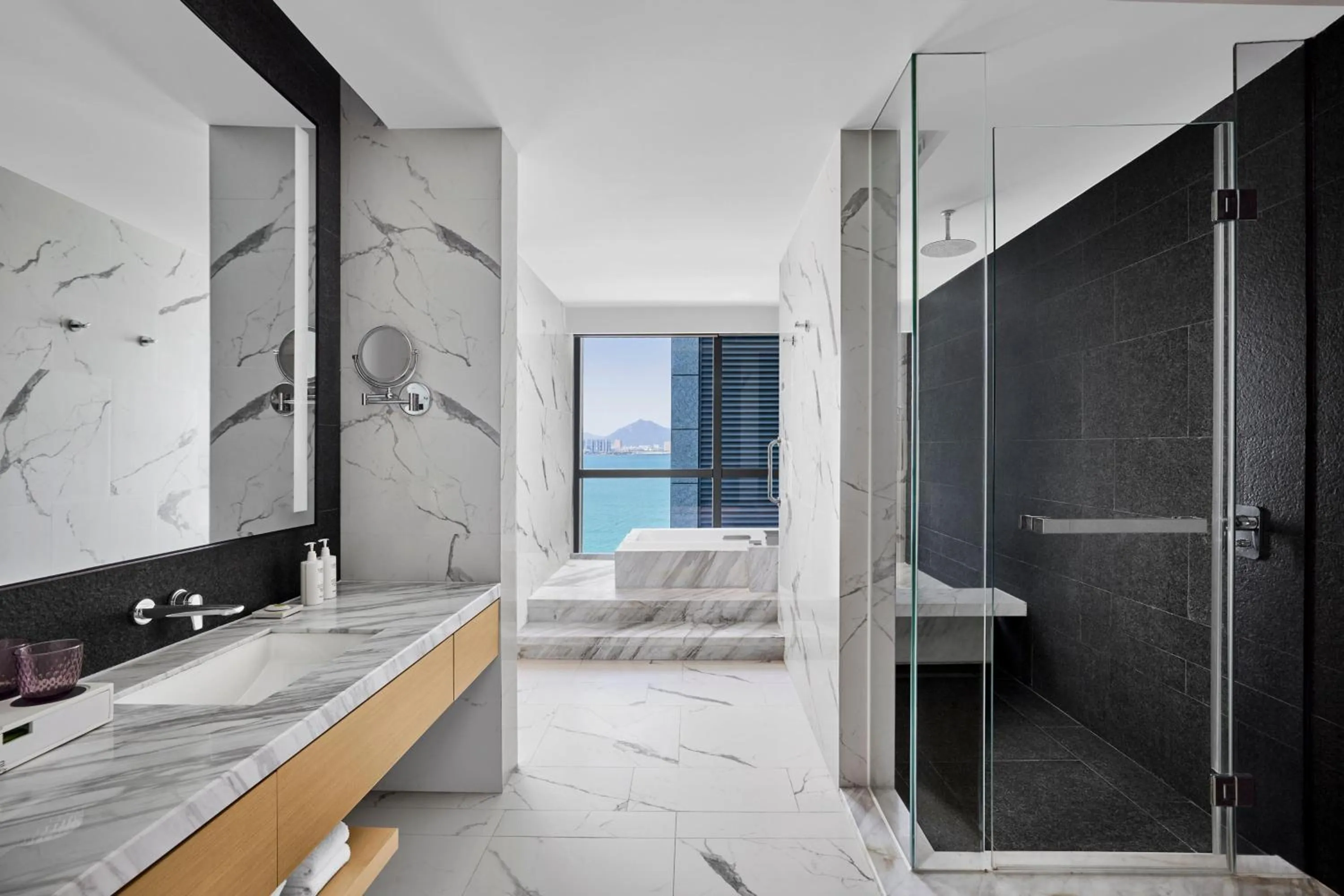 Photo of the whole room, Bed in Courtyard by Marriott Xiamen