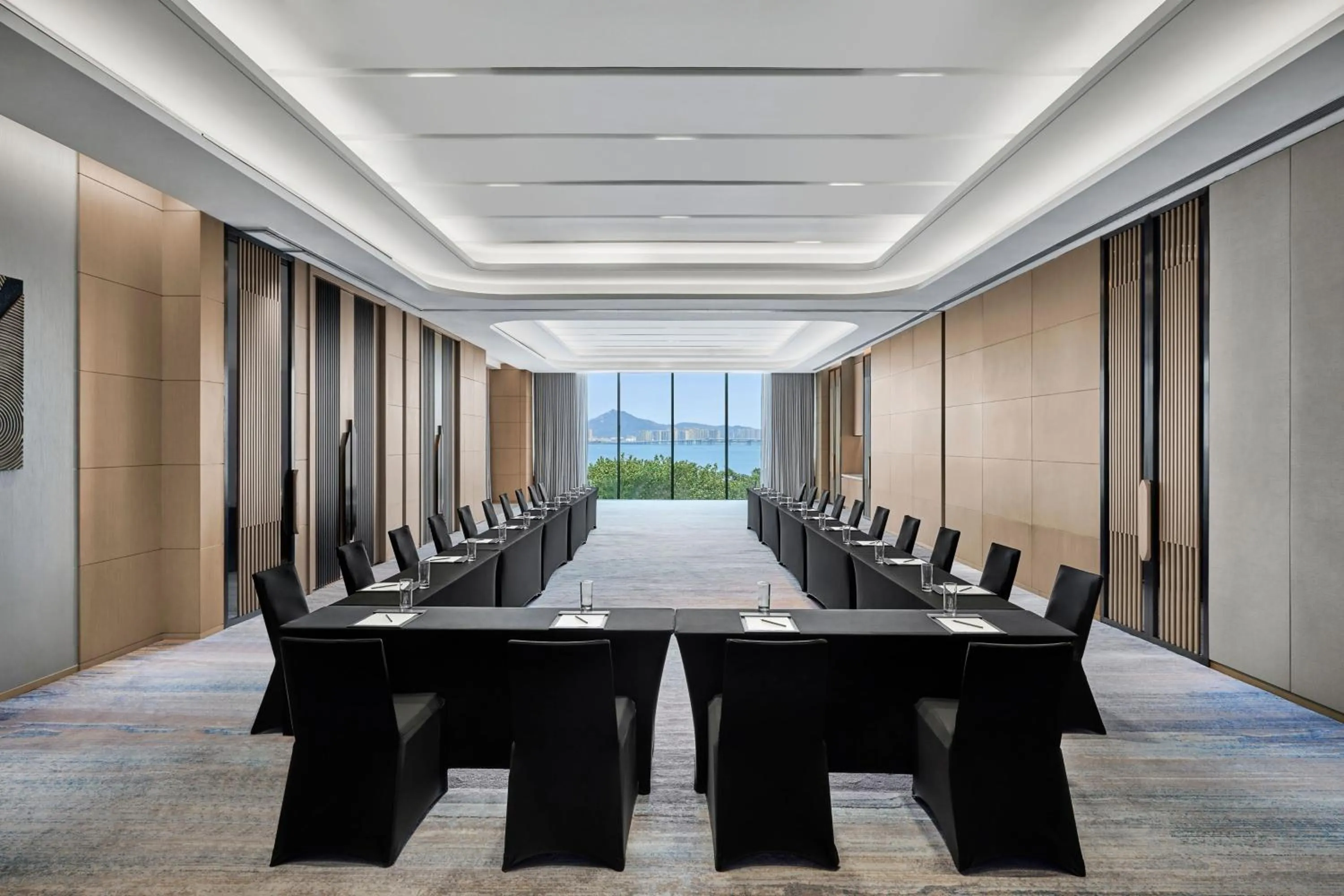 Meeting/conference room in Courtyard by Marriott Xiamen