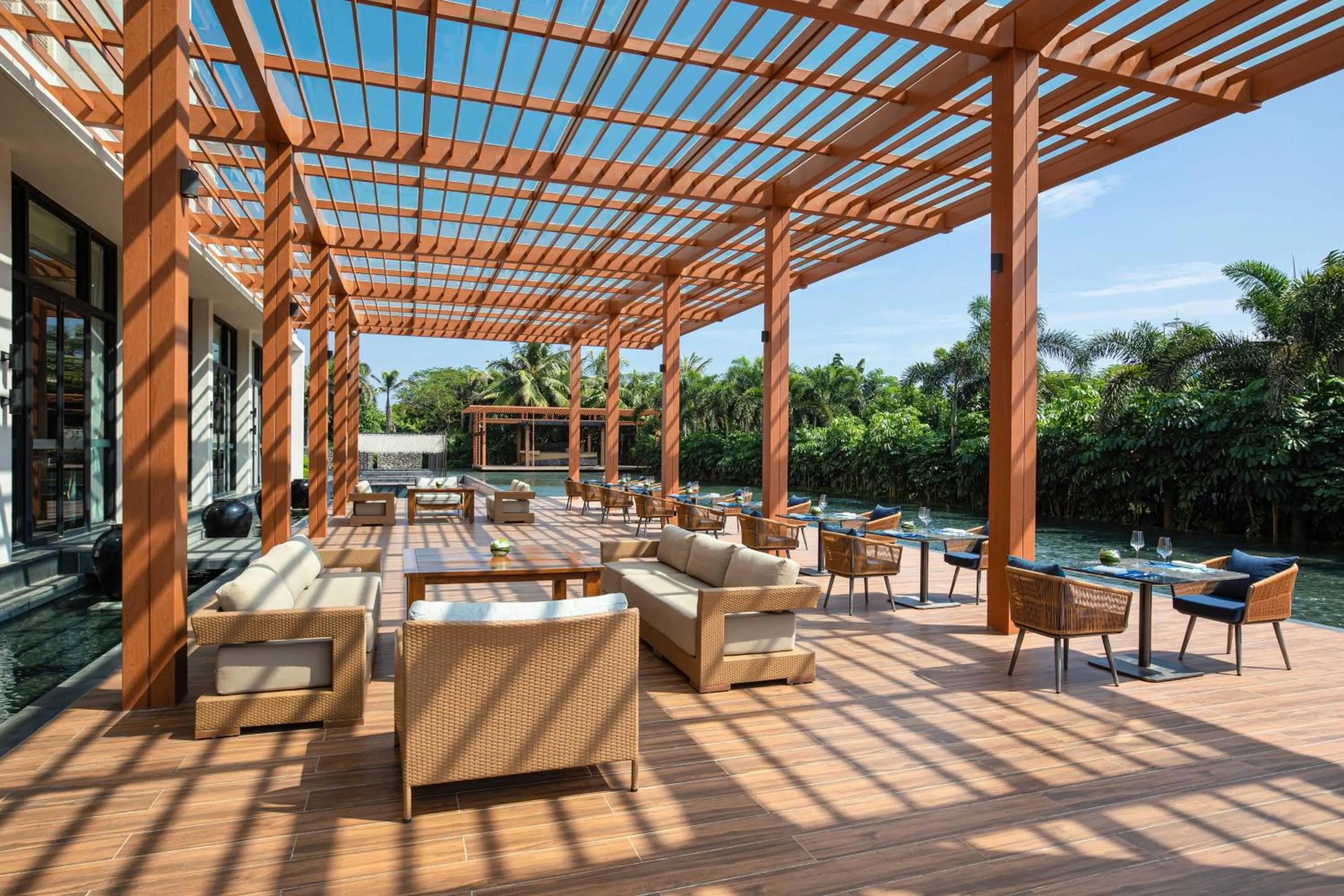 Restaurant/places to eat in Four Points by Sheraton Wuchuan, Loong Bay