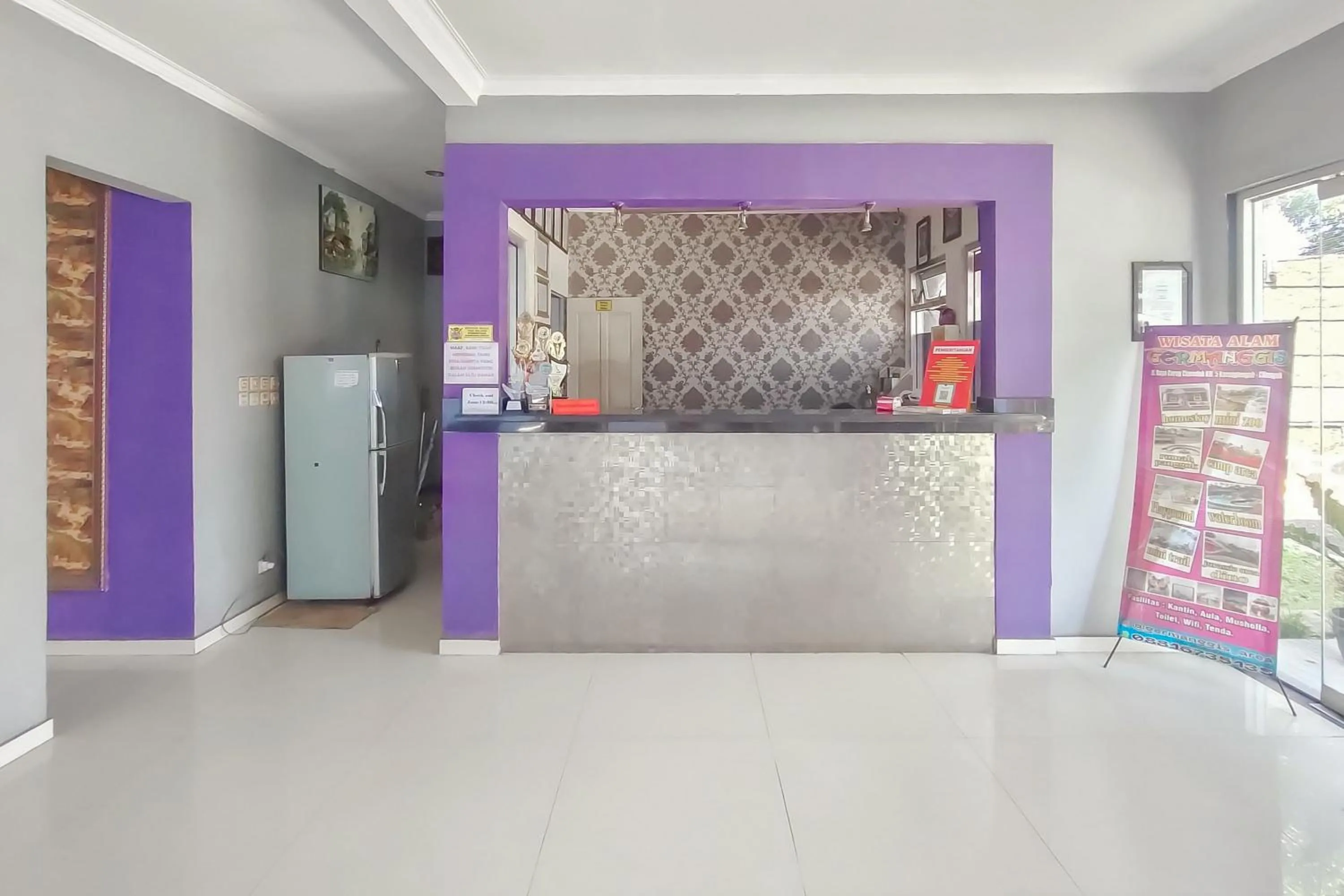 Lobby or reception in Hotel Karangsalam Indah Near Stasiun Purwokerto Mitra RedDoorz