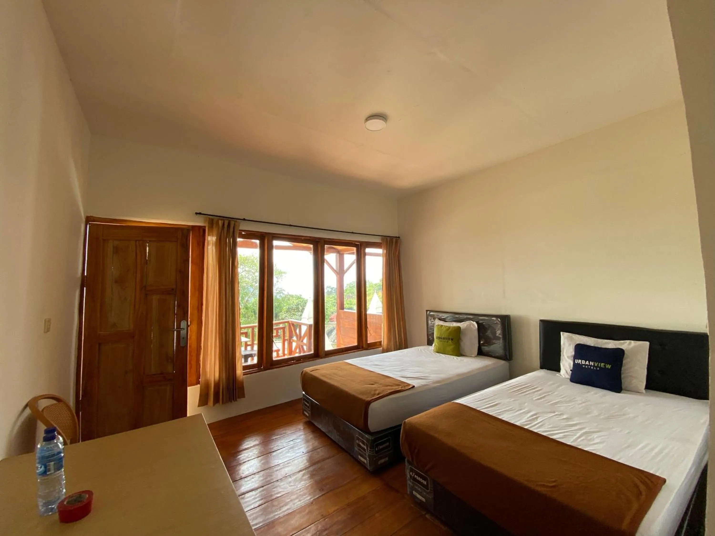 Bedroom, Bed in Urbanview Hotel D'Pineapple Villa Ciater by RedDoorz