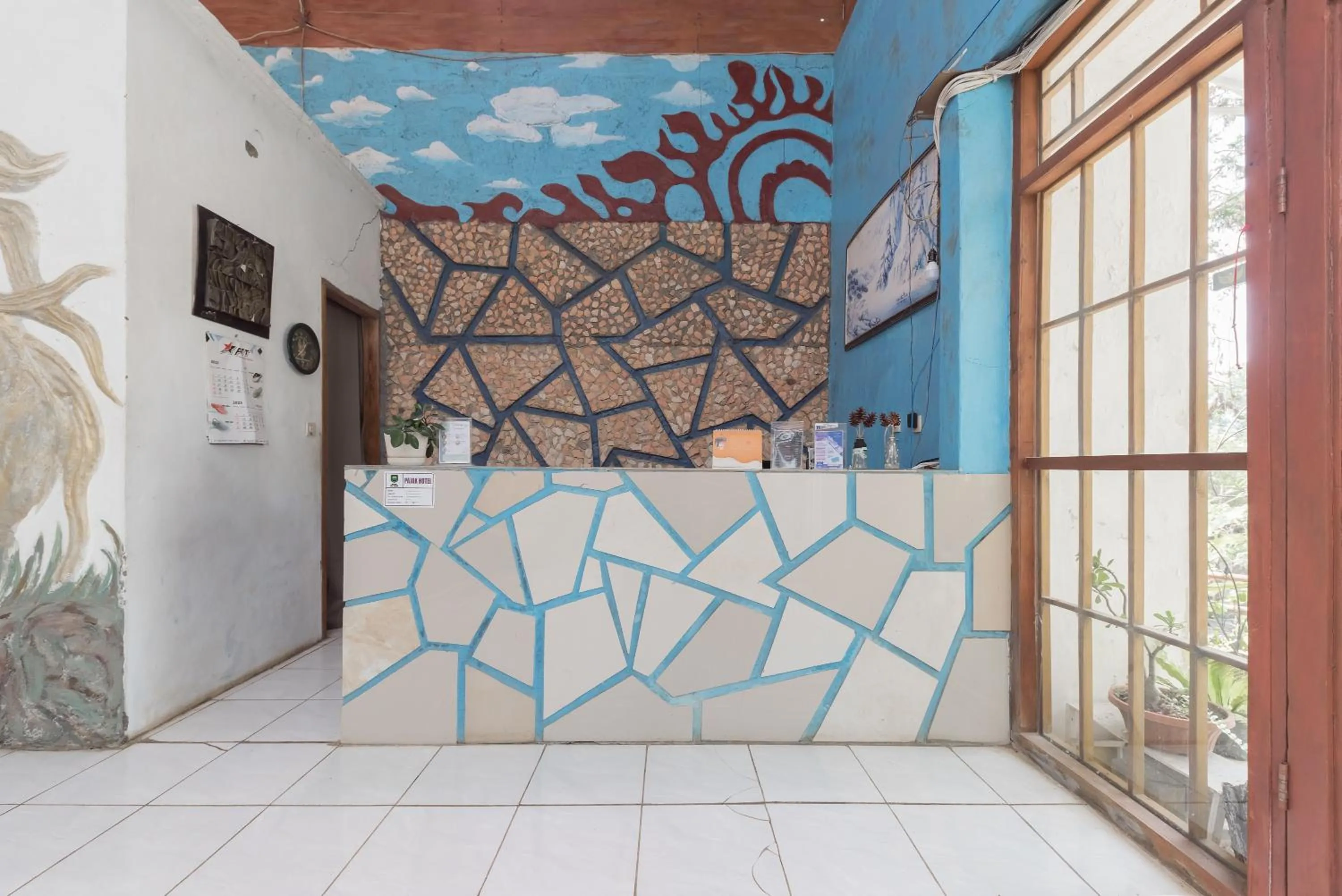 Lobby or reception in Urbanview Hotel D'Pineapple Villa Ciater by RedDoorz